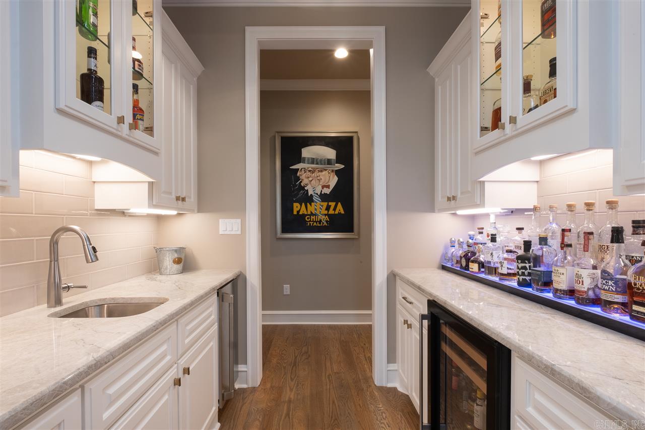 WOODLANDS EDGE - Residential