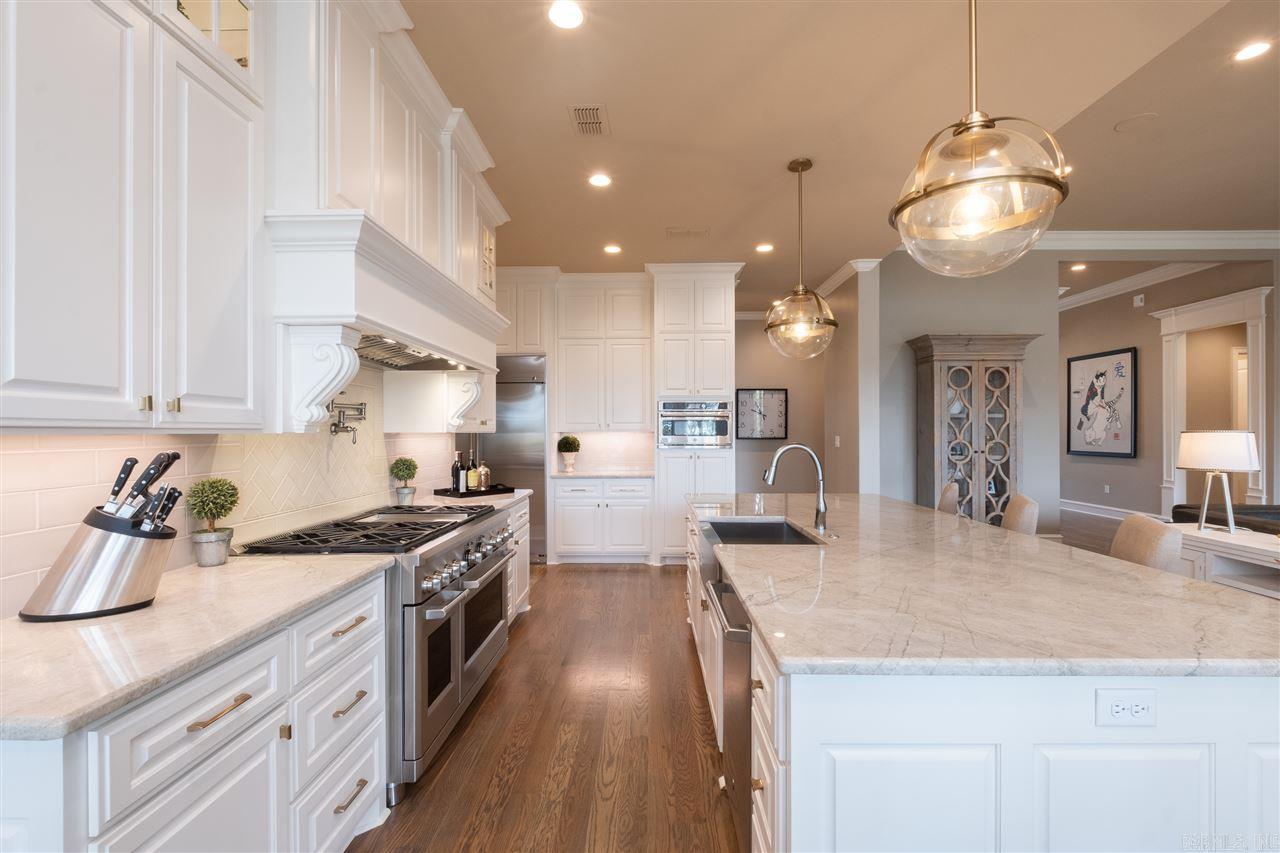 WOODLANDS EDGE - Residential