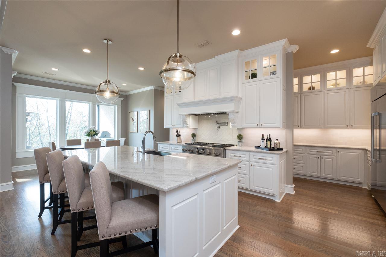 WOODLANDS EDGE - Residential