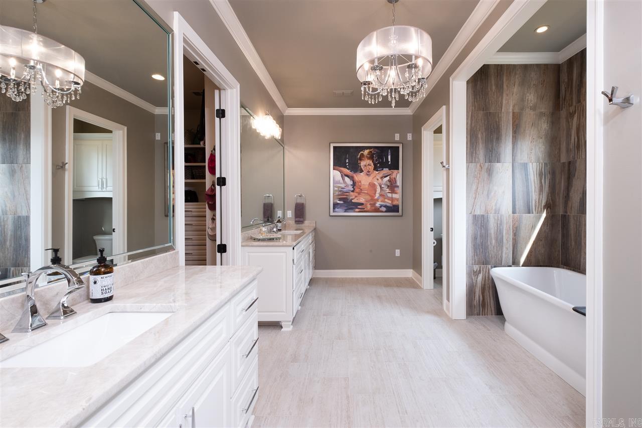 WOODLANDS EDGE - Residential
