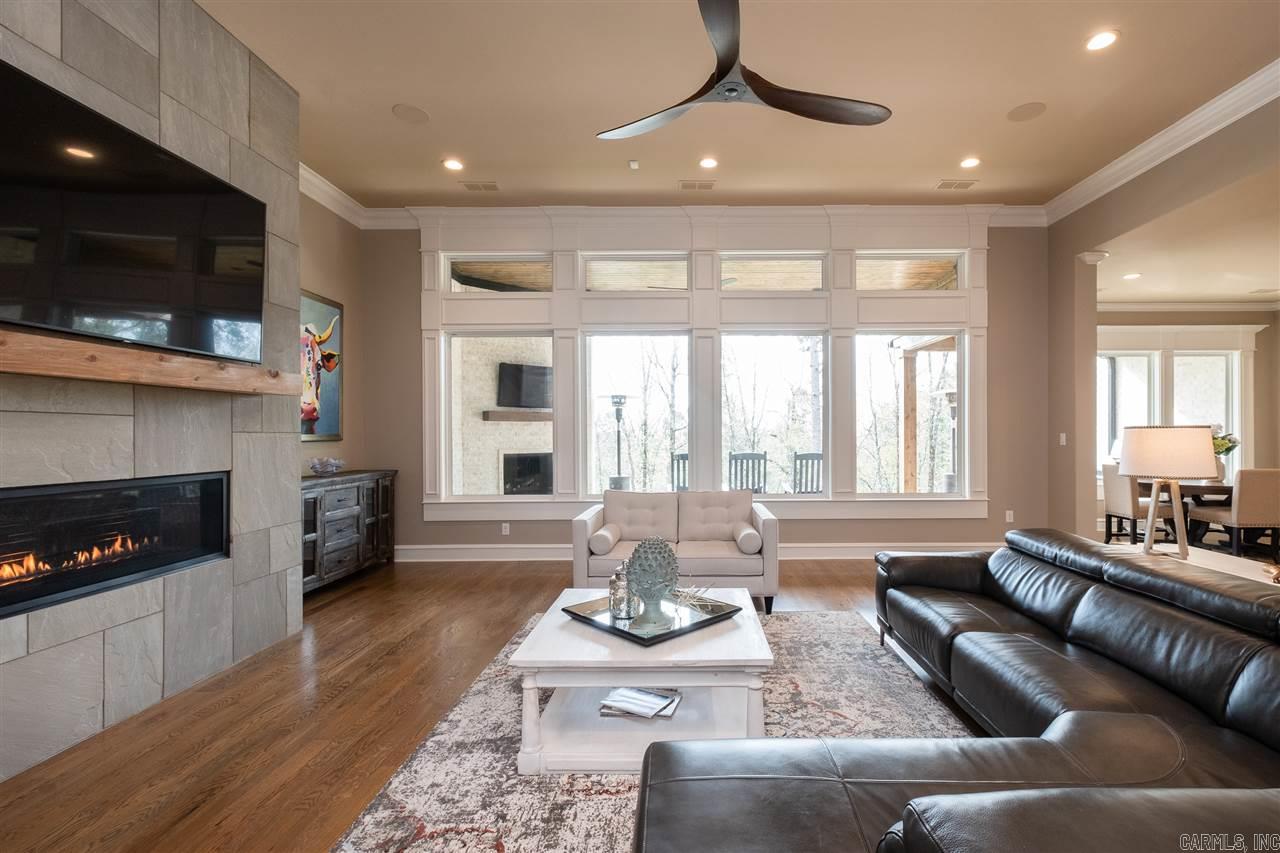WOODLANDS EDGE - Residential