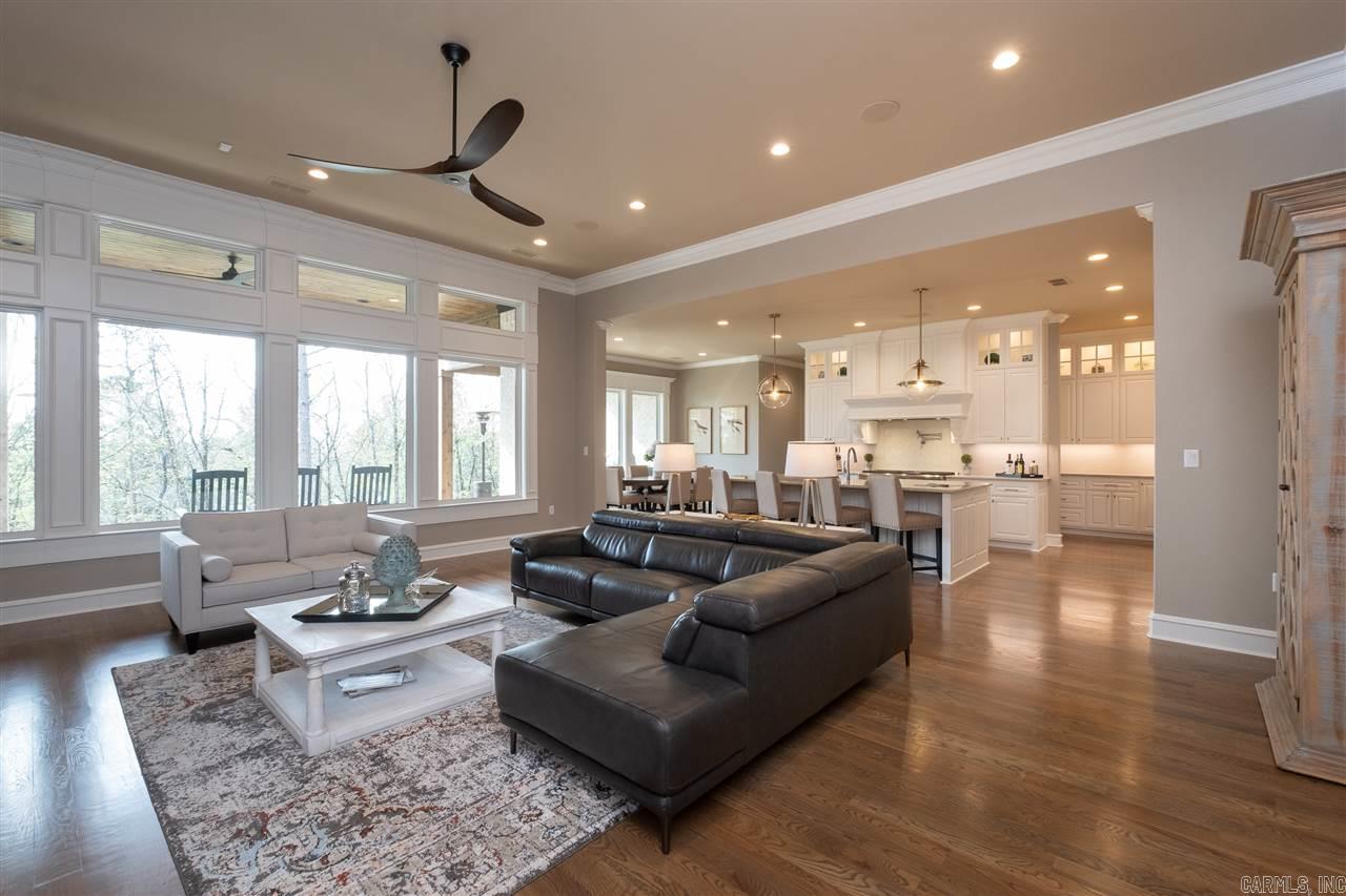 WOODLANDS EDGE - Residential
