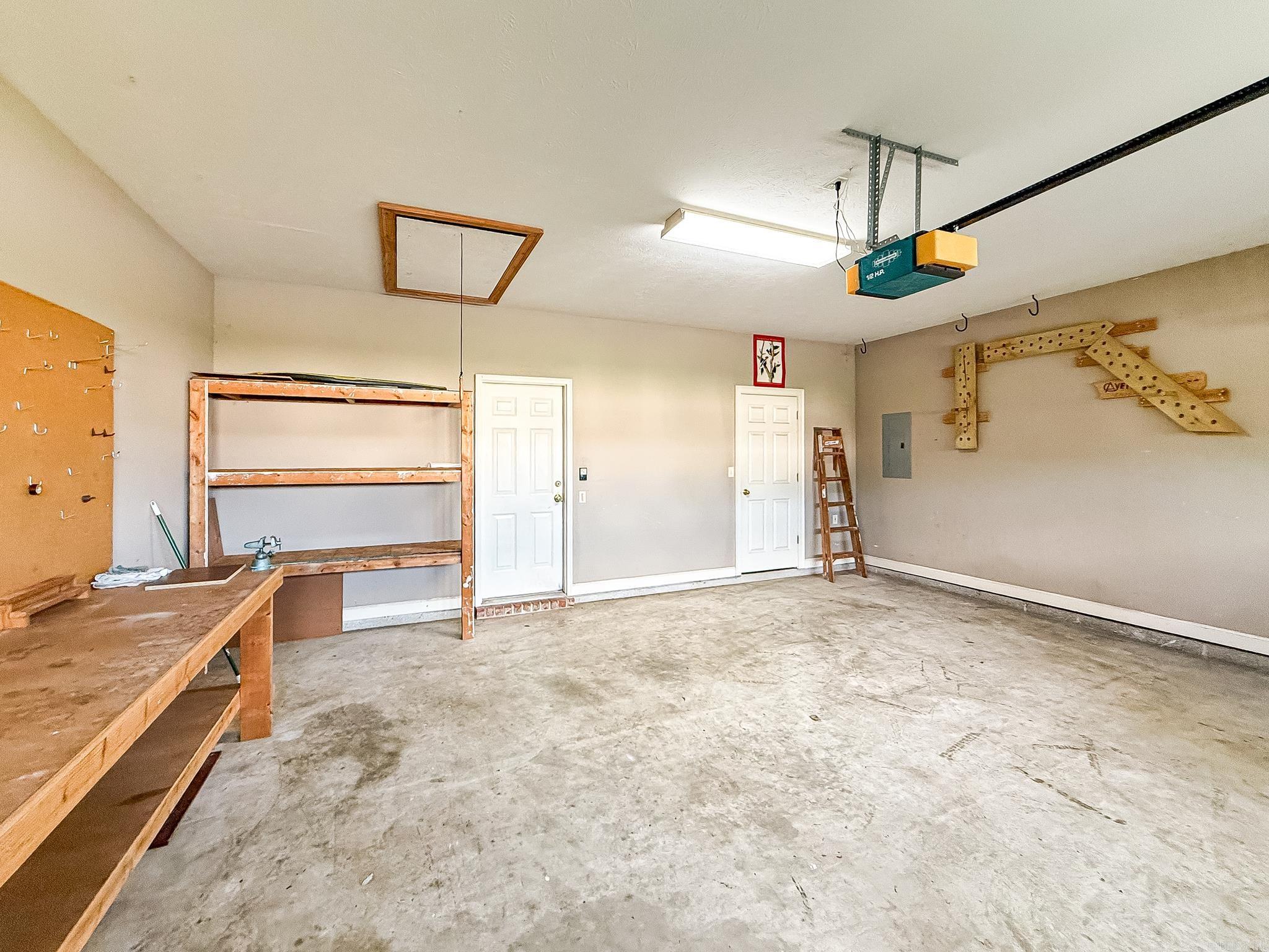 SOUTH WIND - Residential