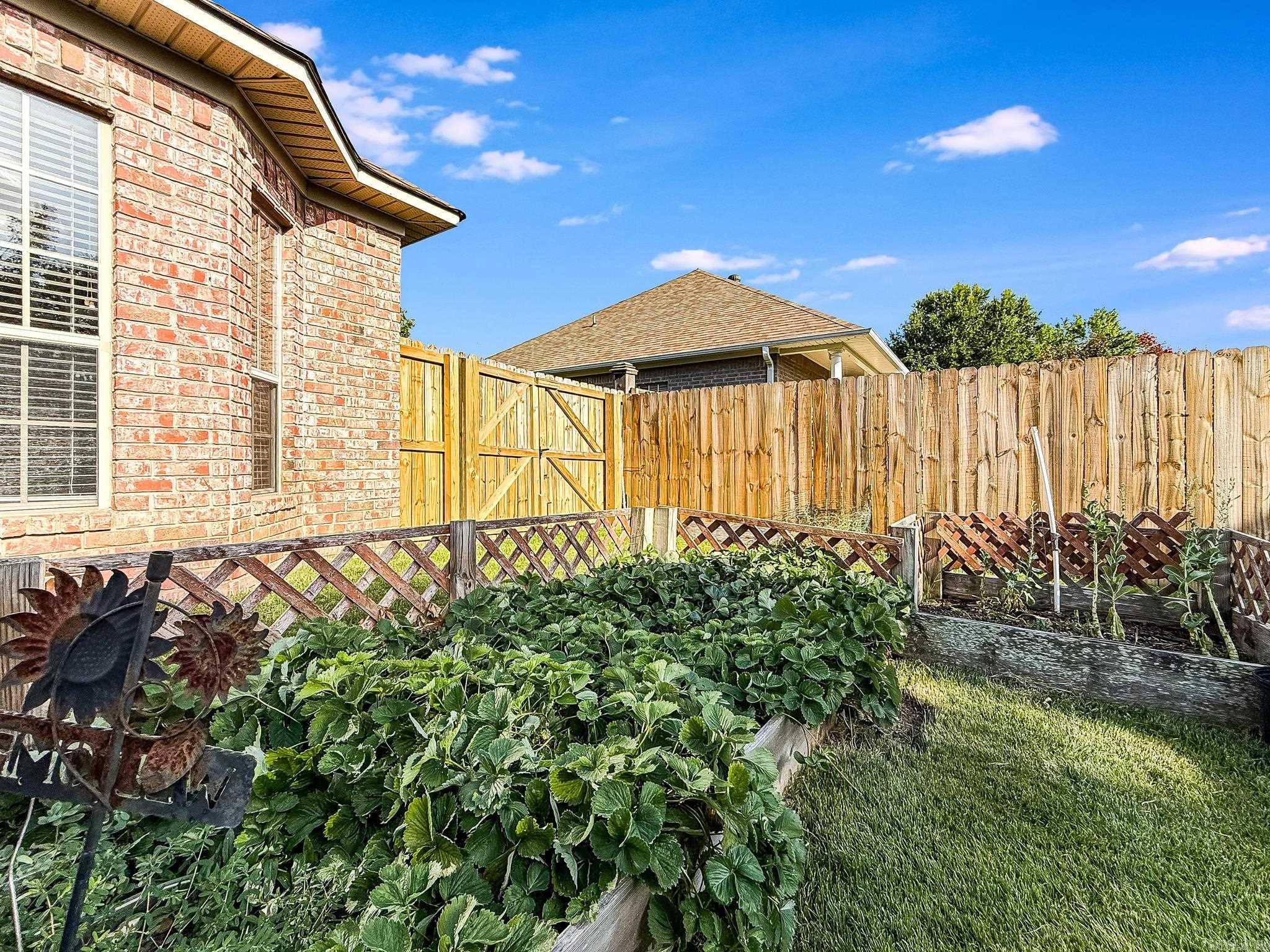 SOUTH WIND - Residential