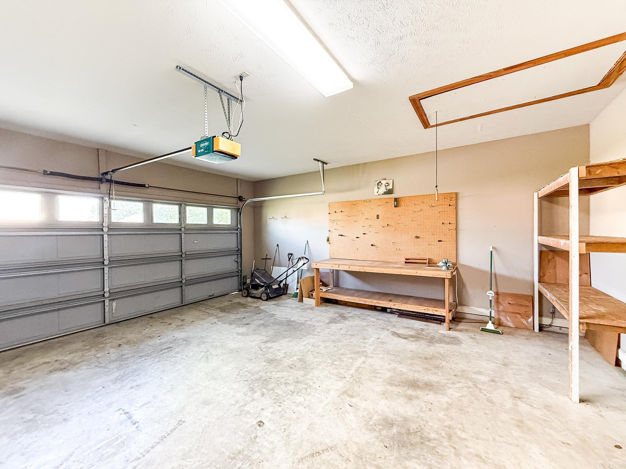 SOUTH WIND - Residential