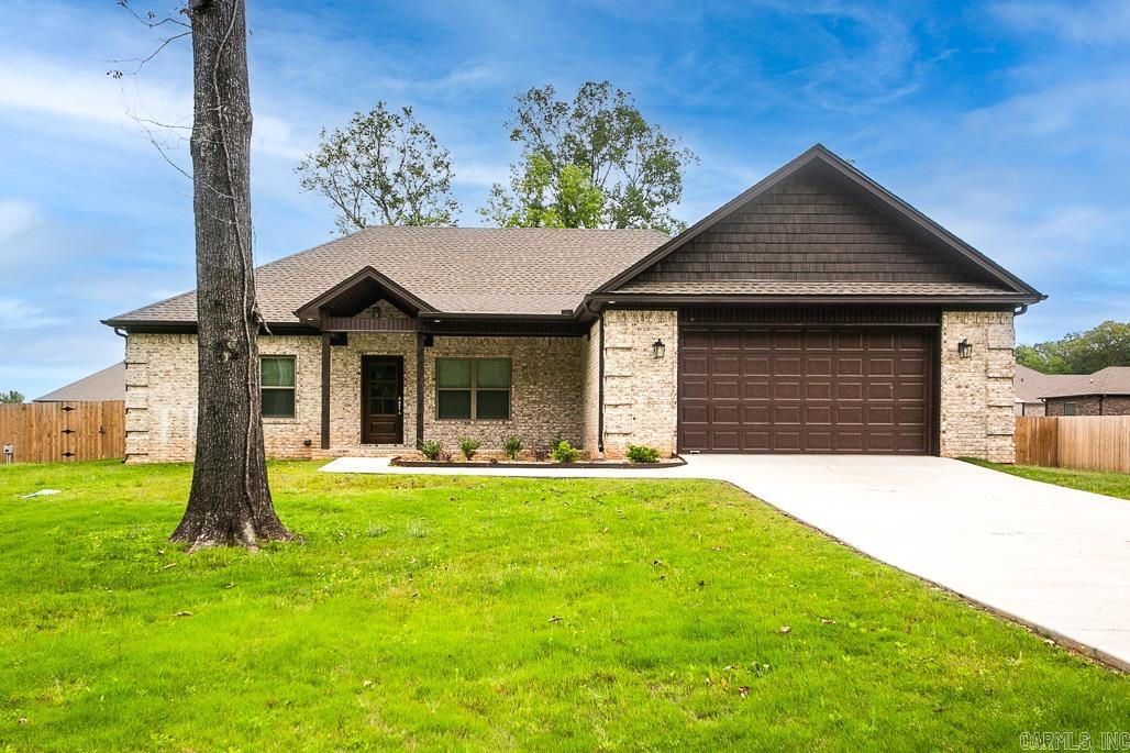 Stunning Mt Tabor Estates rental! This 3 Bedroom and 2.5 Bathroom home boasts an open & split floorpan on one of the last .78 acre lots!! Separate master bedroom / spare bedrooms for privacy. Modern finishings and granite countertops throughout. Kitchen has large island, lots of cabinetry, and a pantry for additional storage! Tons of natural light in this home with large windows. The master bathroom has split vanities, large tiled walk-in shower, and oversized walk-in closet. The 2 guest bedrooms have large closets and are separated by the second full bathroom with split vanities and storage! Application/Background check/Security deposit/renters insurance required.