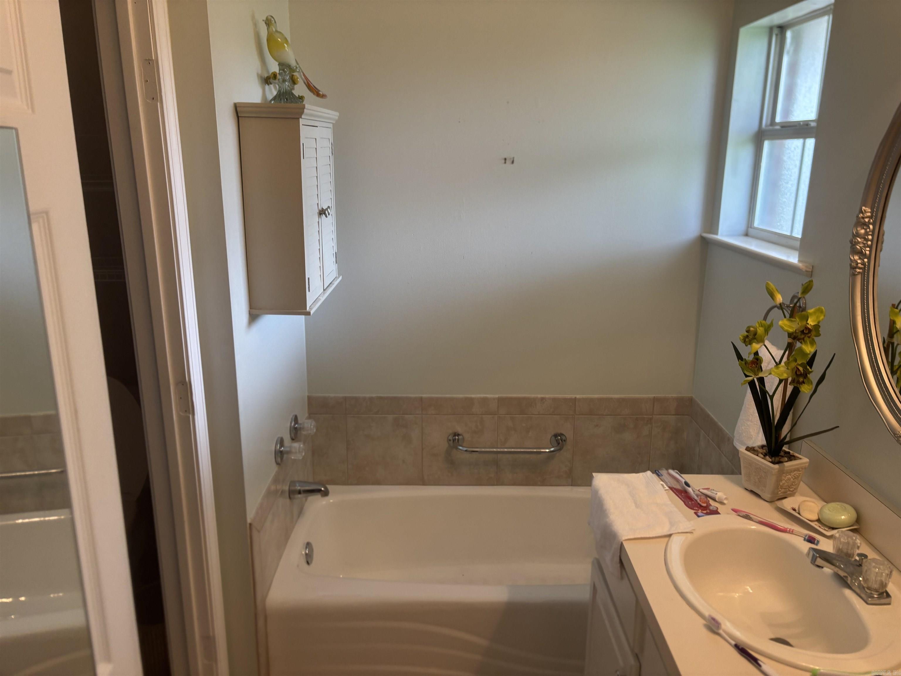 SHIRLEY ORIGINAL - Residential