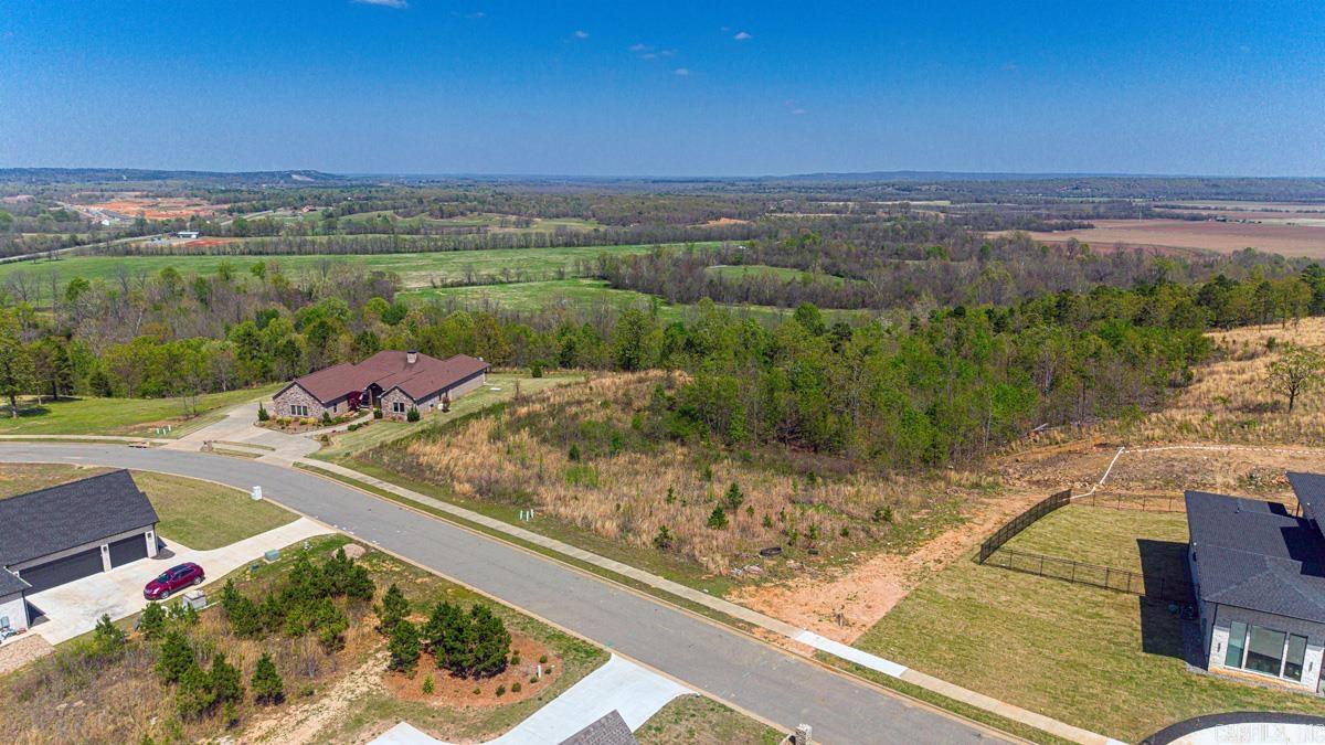 MOUNTAIN CREST ESTATES - Land