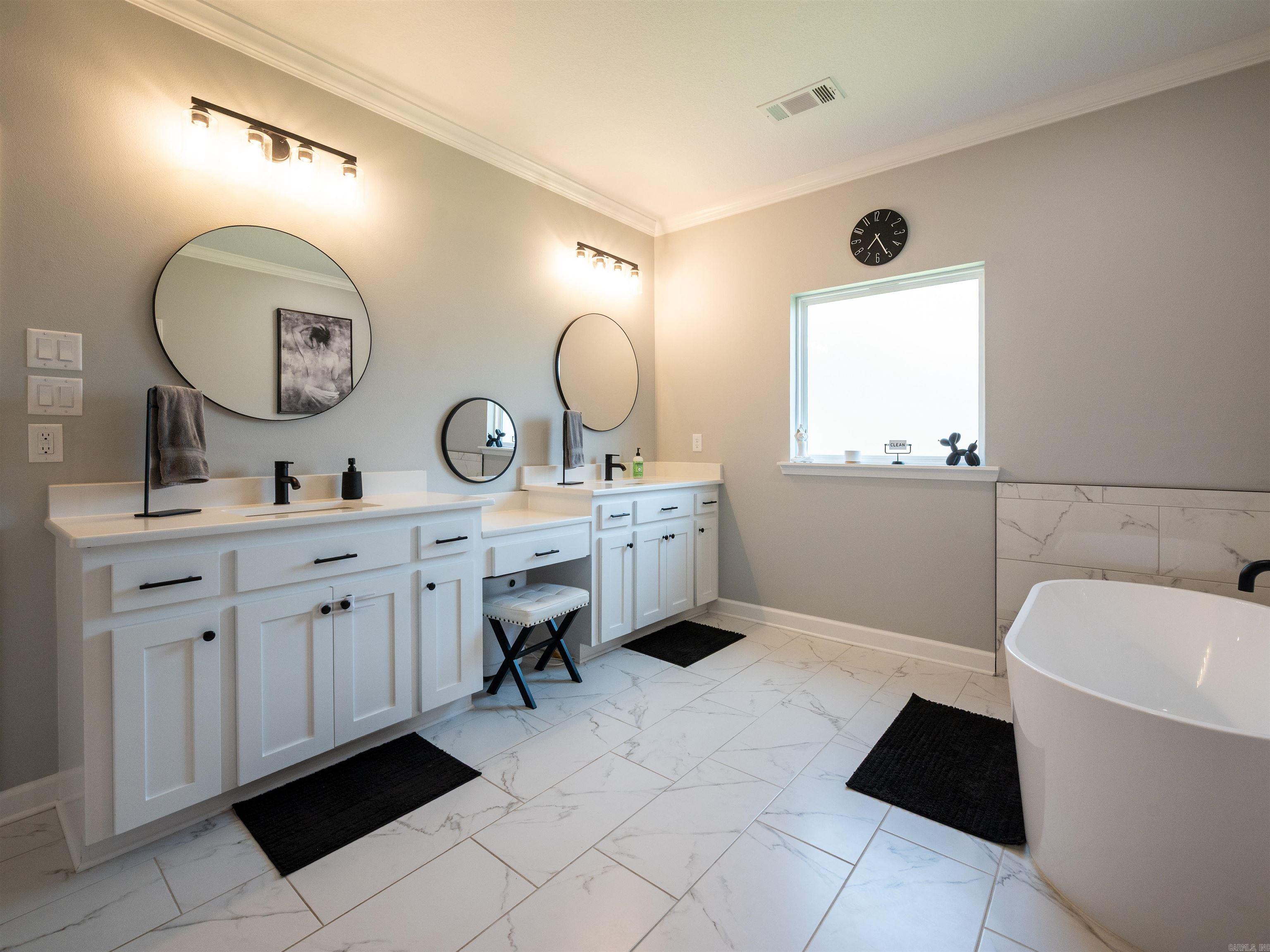 STONEYBROOK - Residential