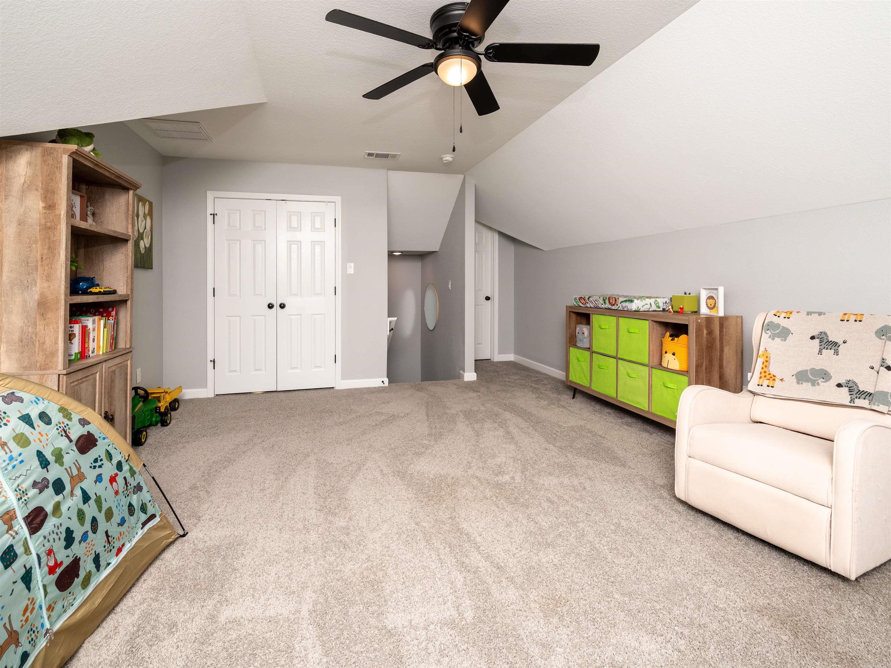 STONEYBROOK - Residential