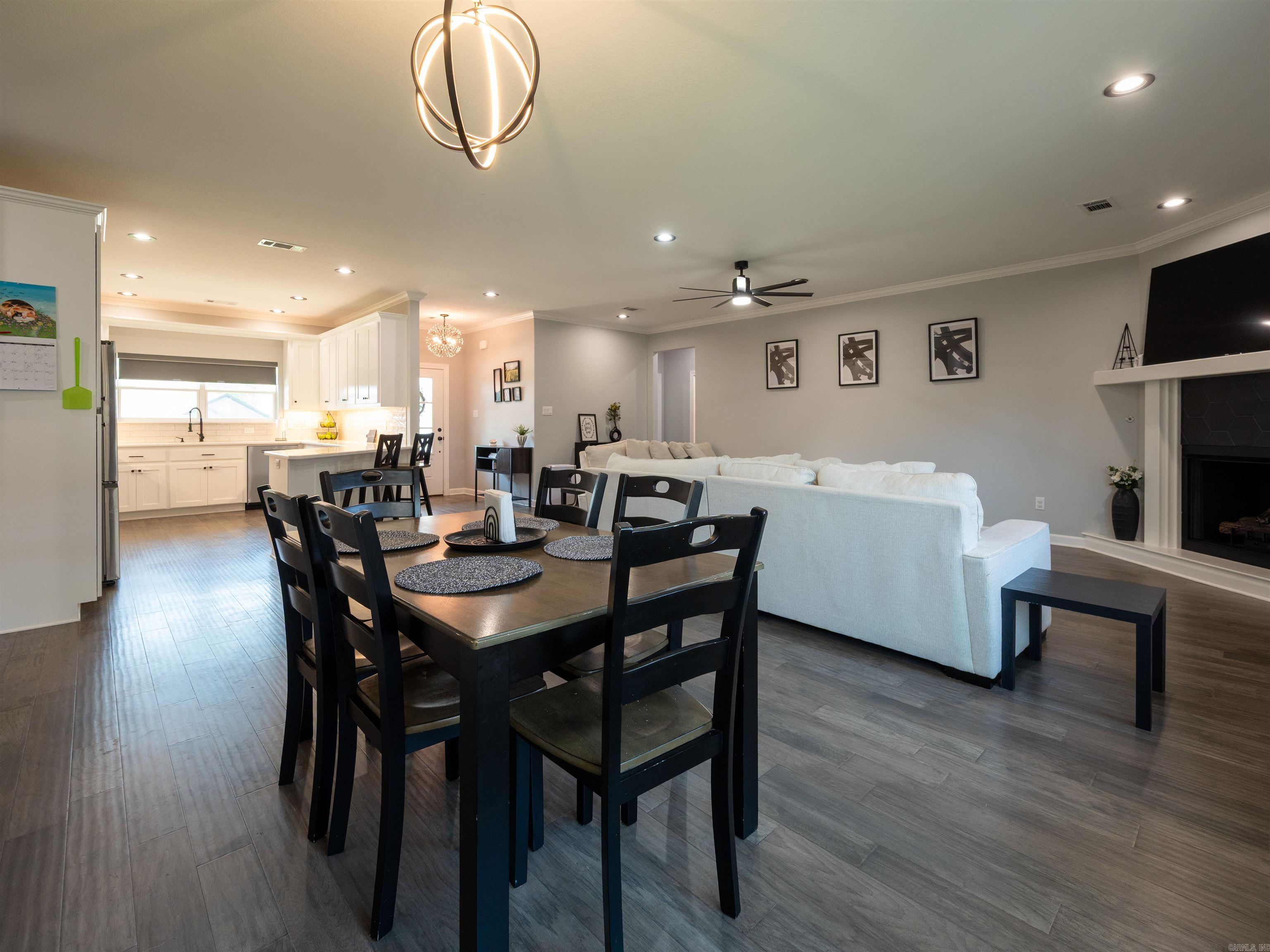 STONEYBROOK - Residential