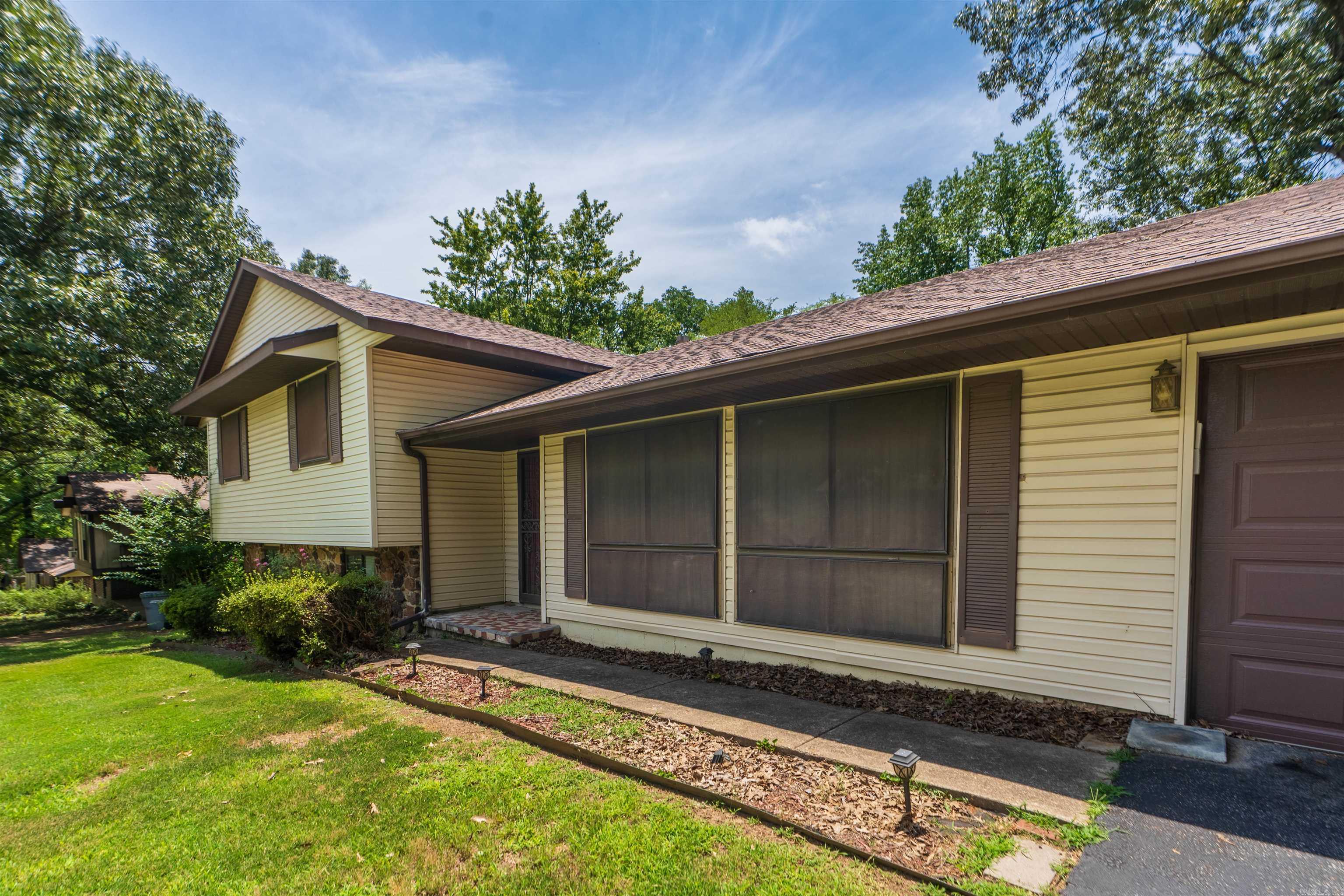 BRIARWOOD - Residential