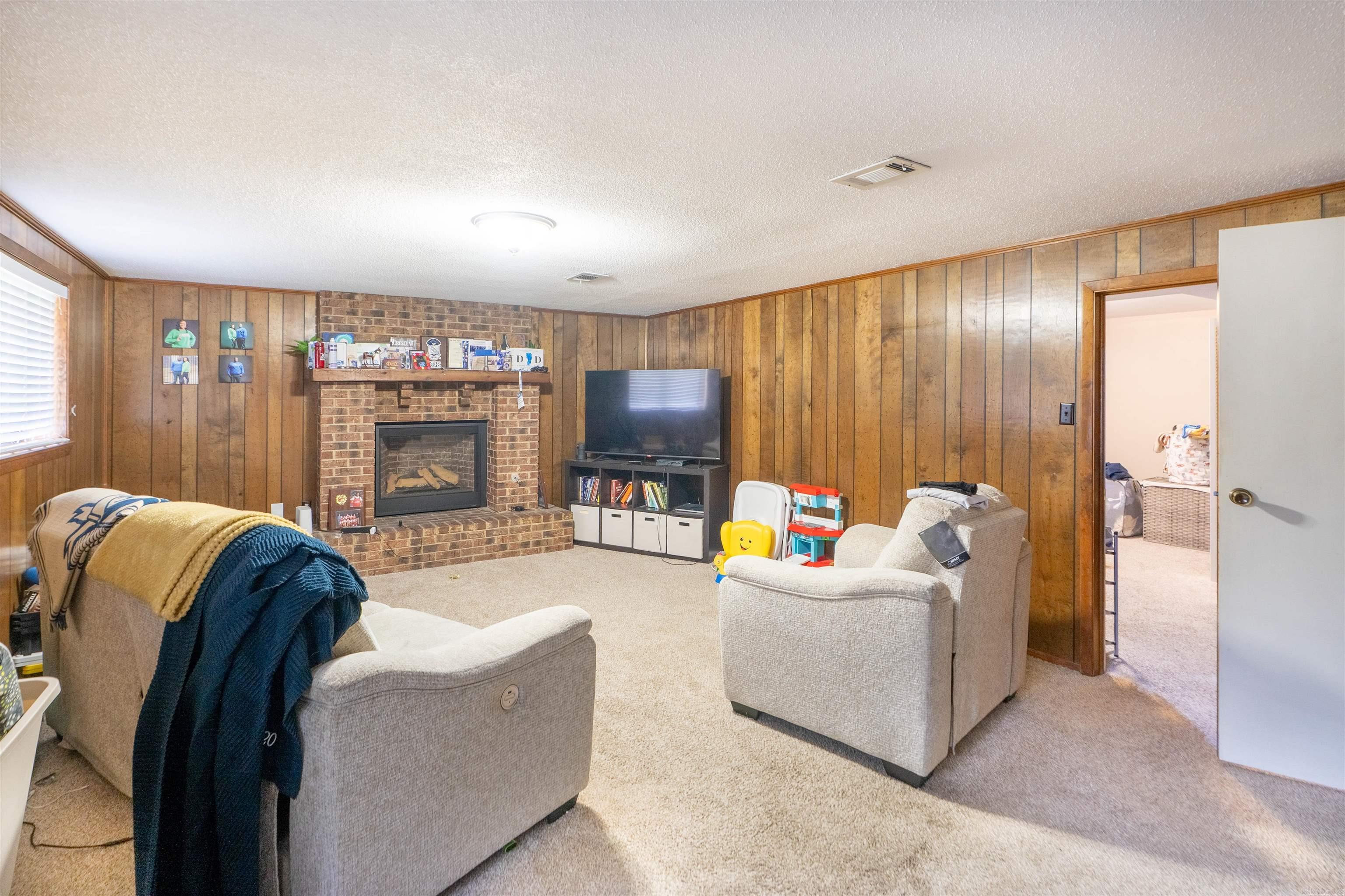 BRIARWOOD - Residential