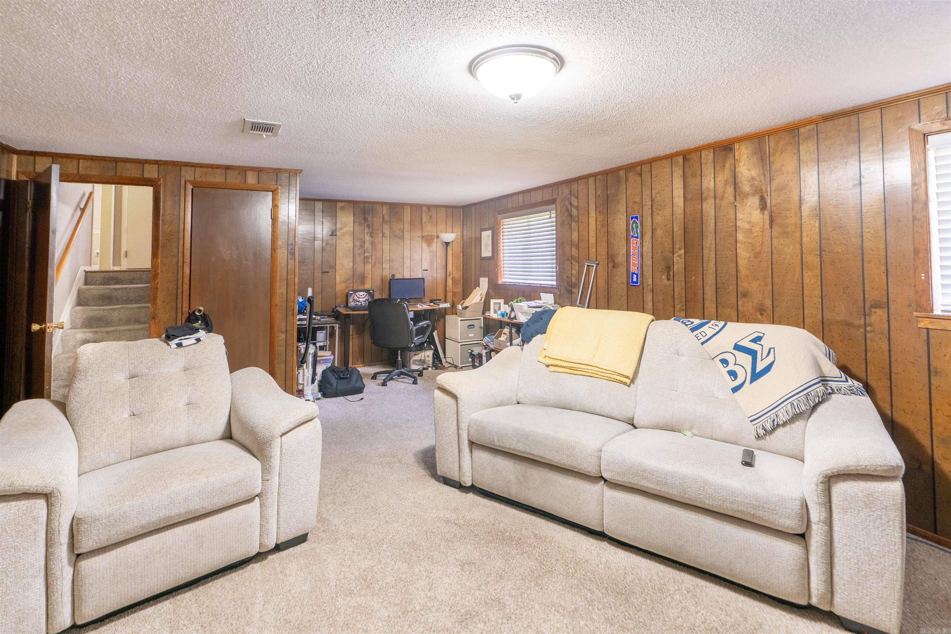 BRIARWOOD - Residential