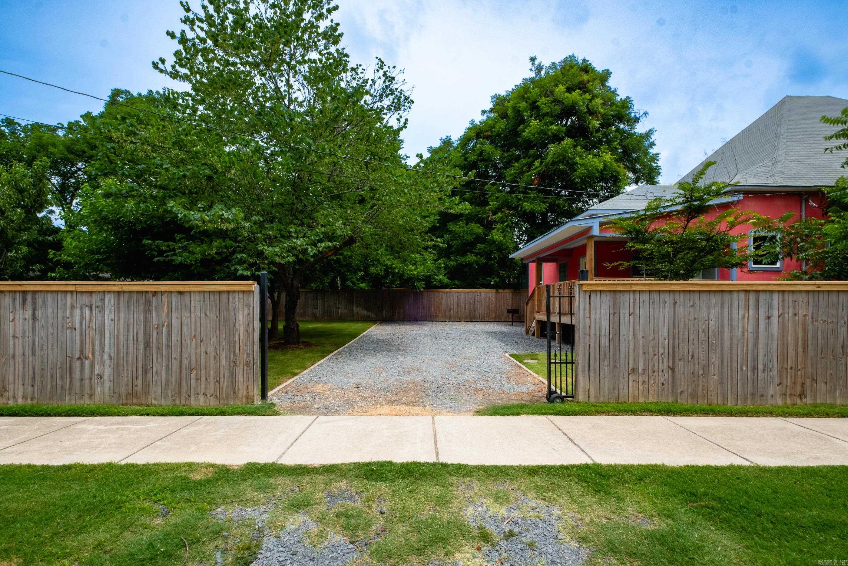 NORTH ARGENTA - Residential