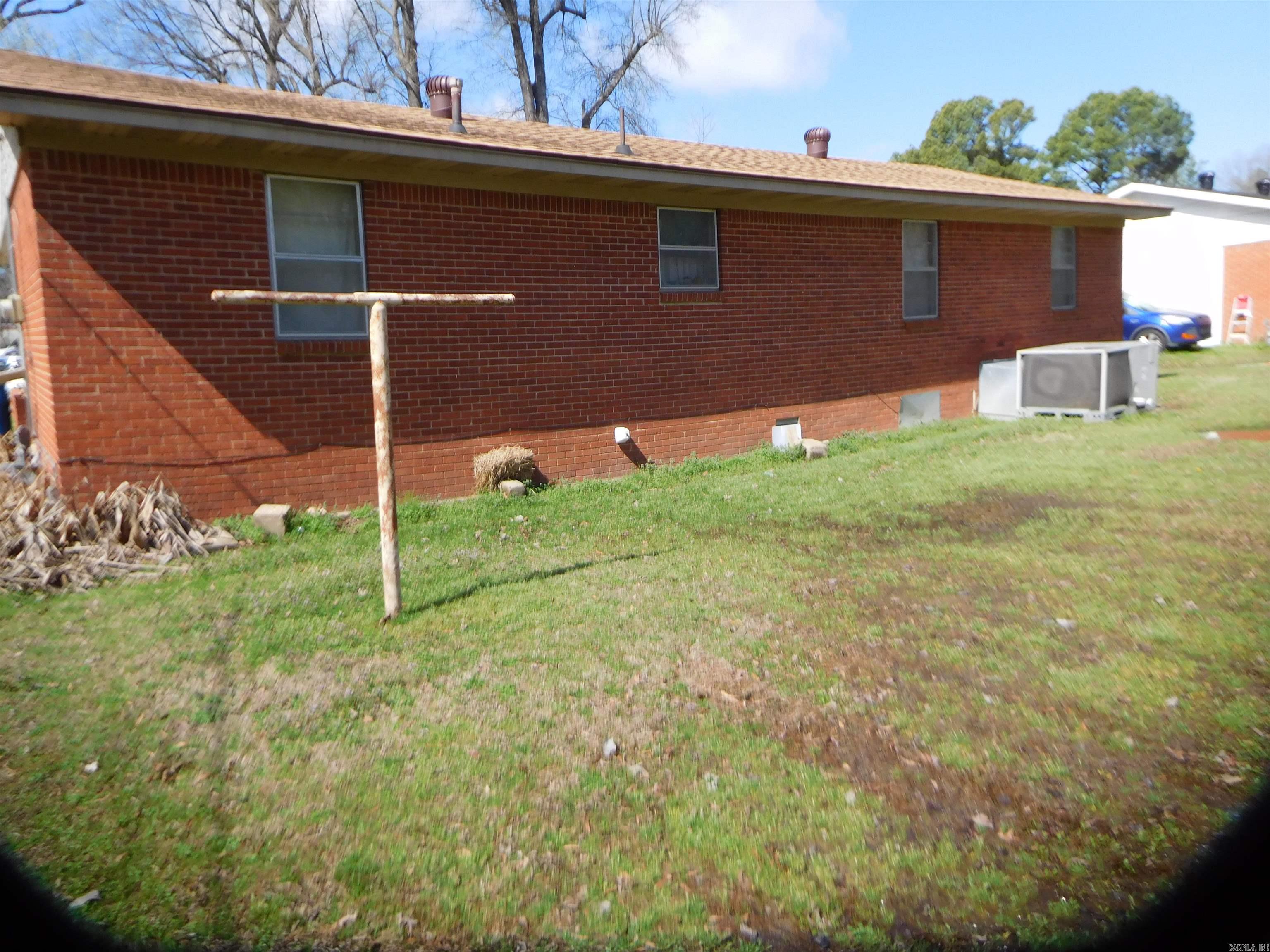 CLAYTON - Residential