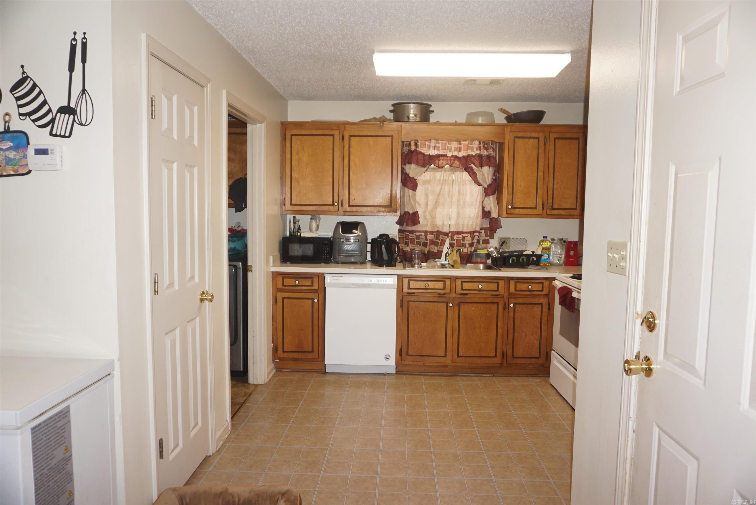 HARTWELL PLACE - Residential