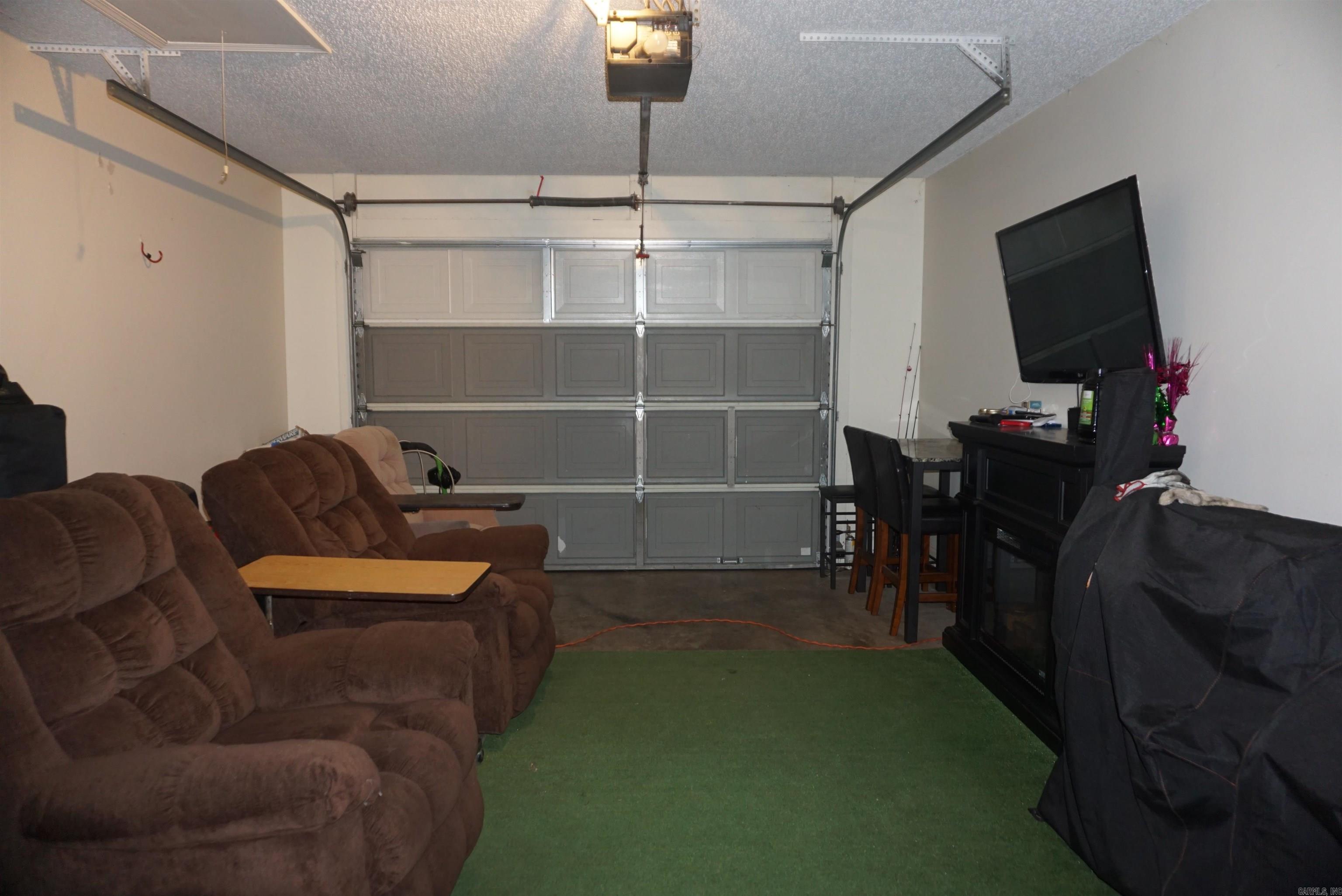 HARTWELL PLACE - Residential