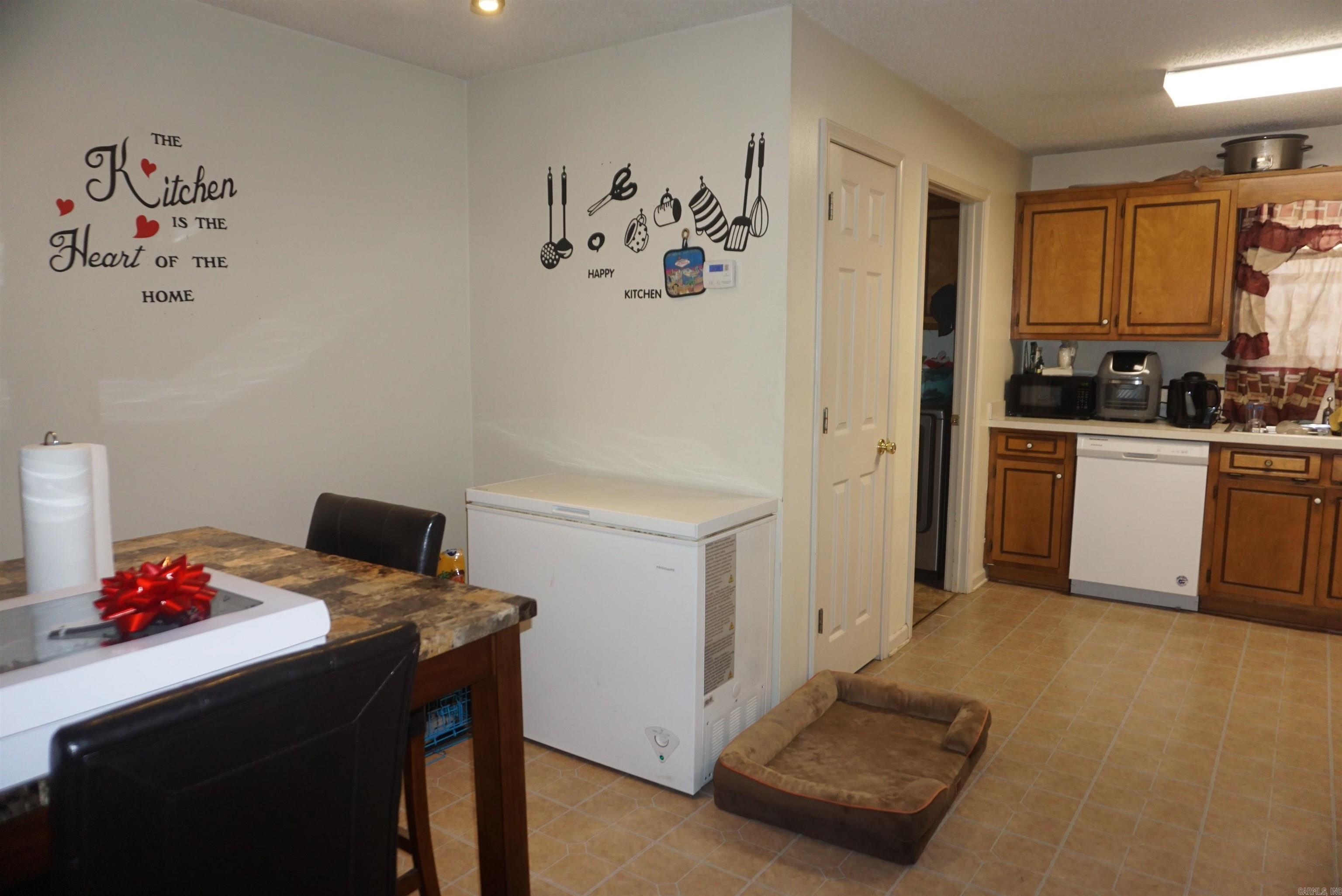 HARTWELL PLACE - Residential