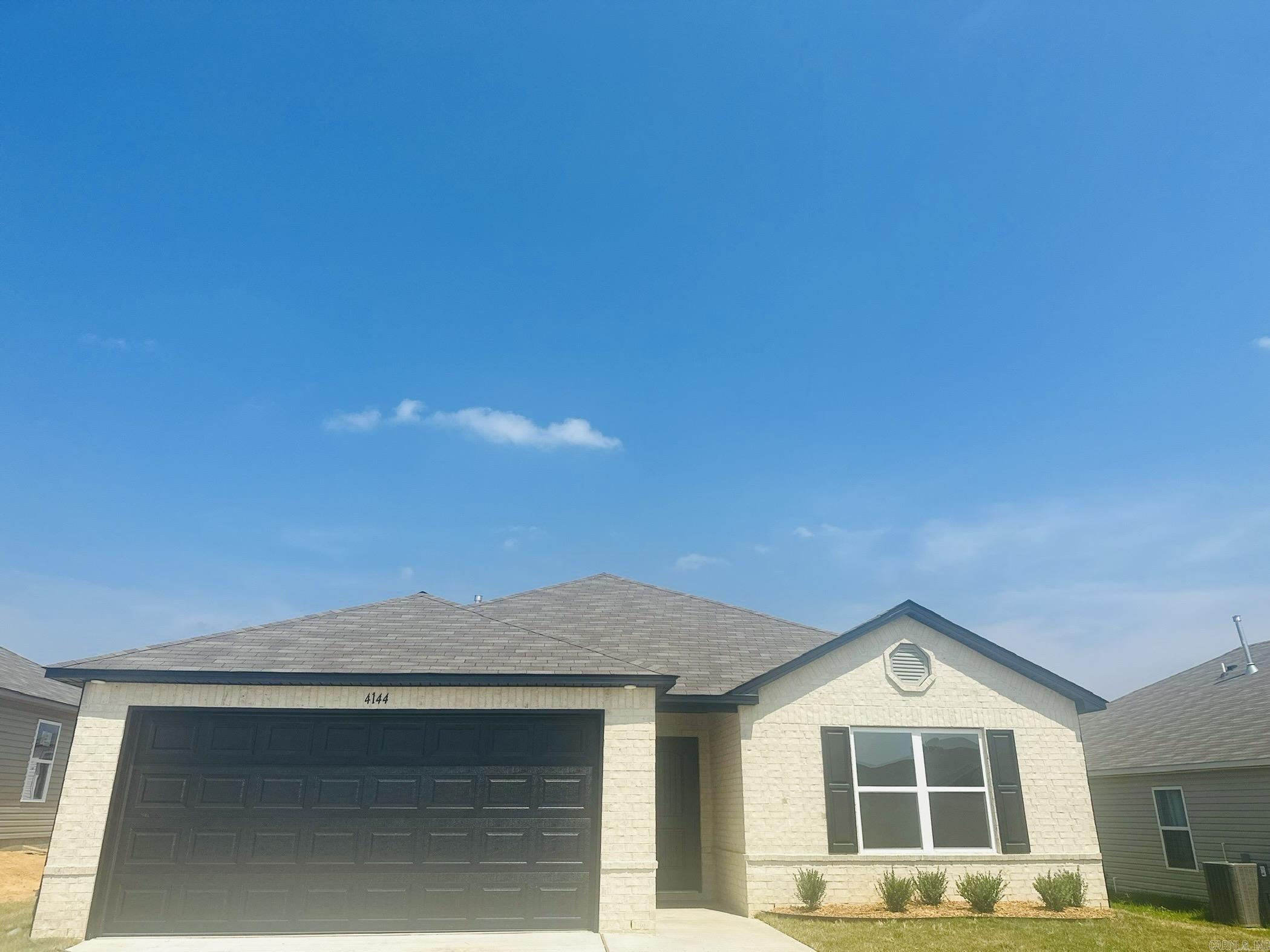 THE MEADOWS - Residential