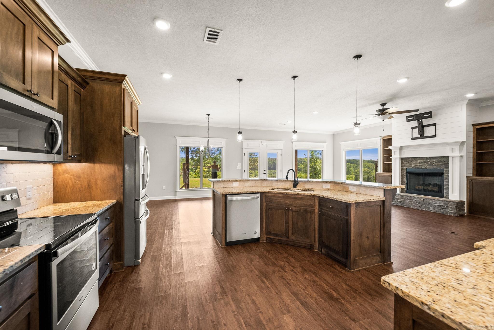 GREYSTONE - Residential
