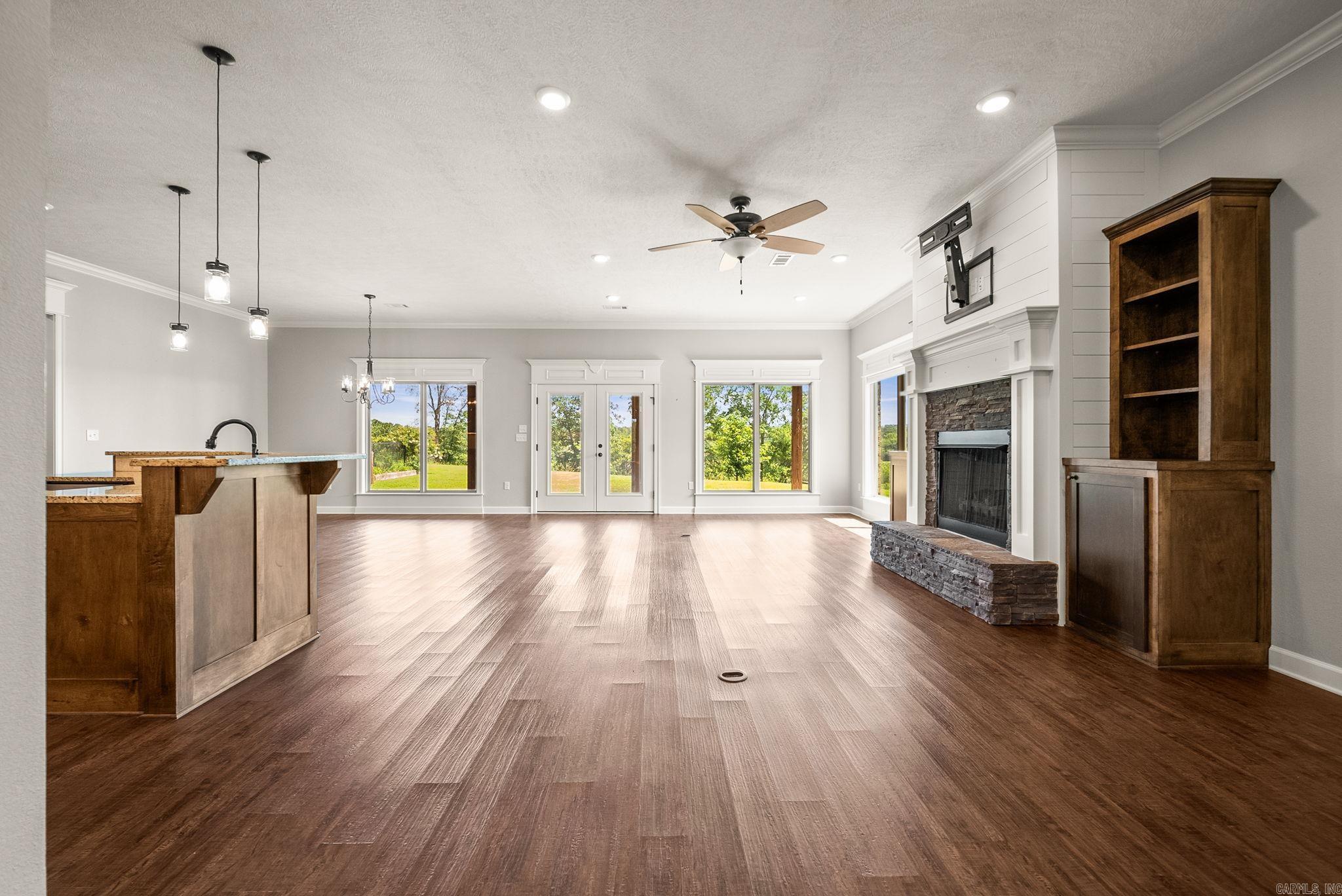 GREYSTONE - Residential