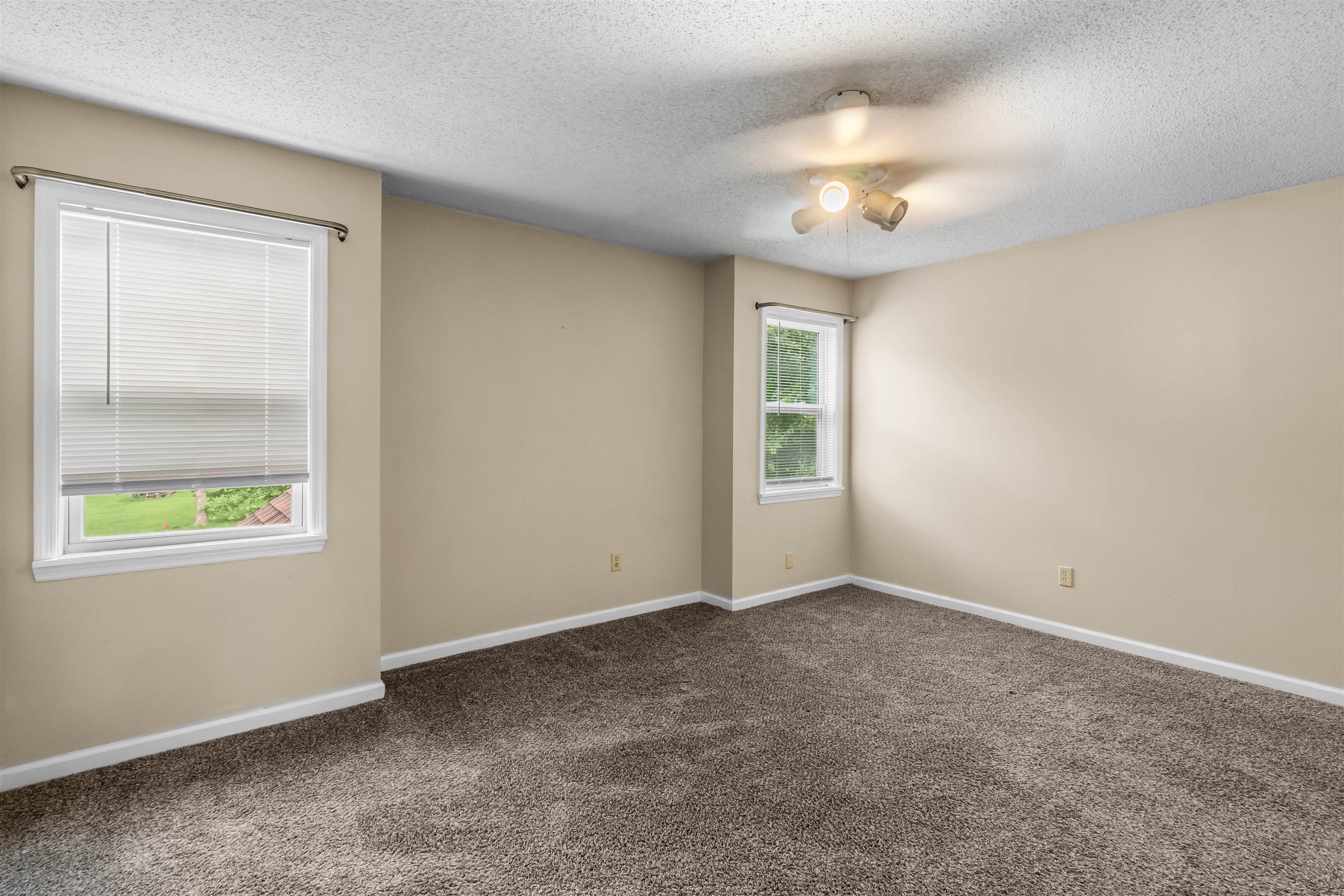 WINDSONG ACRES - Residential