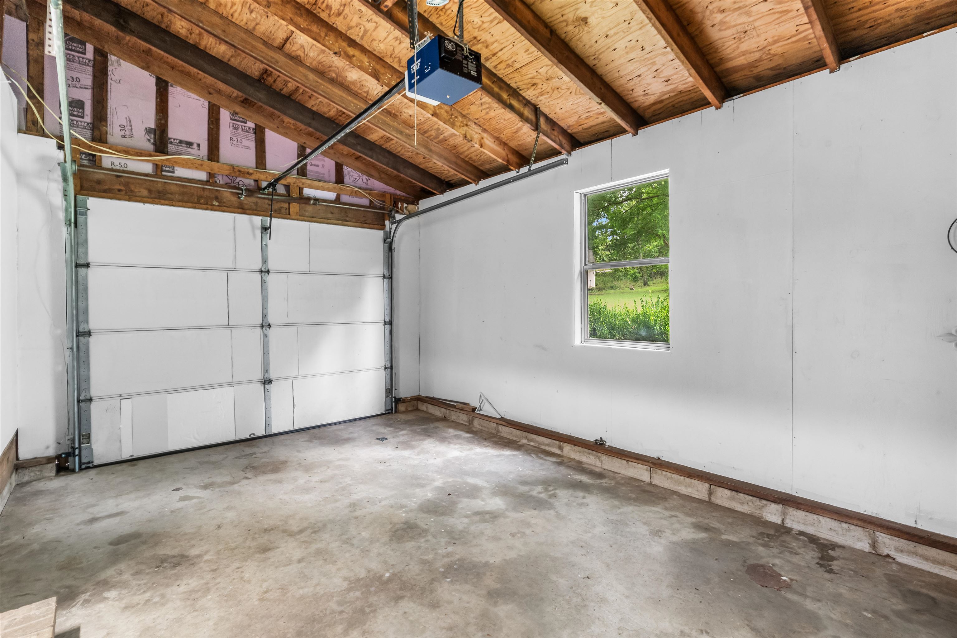 WINDSONG ACRES - Residential