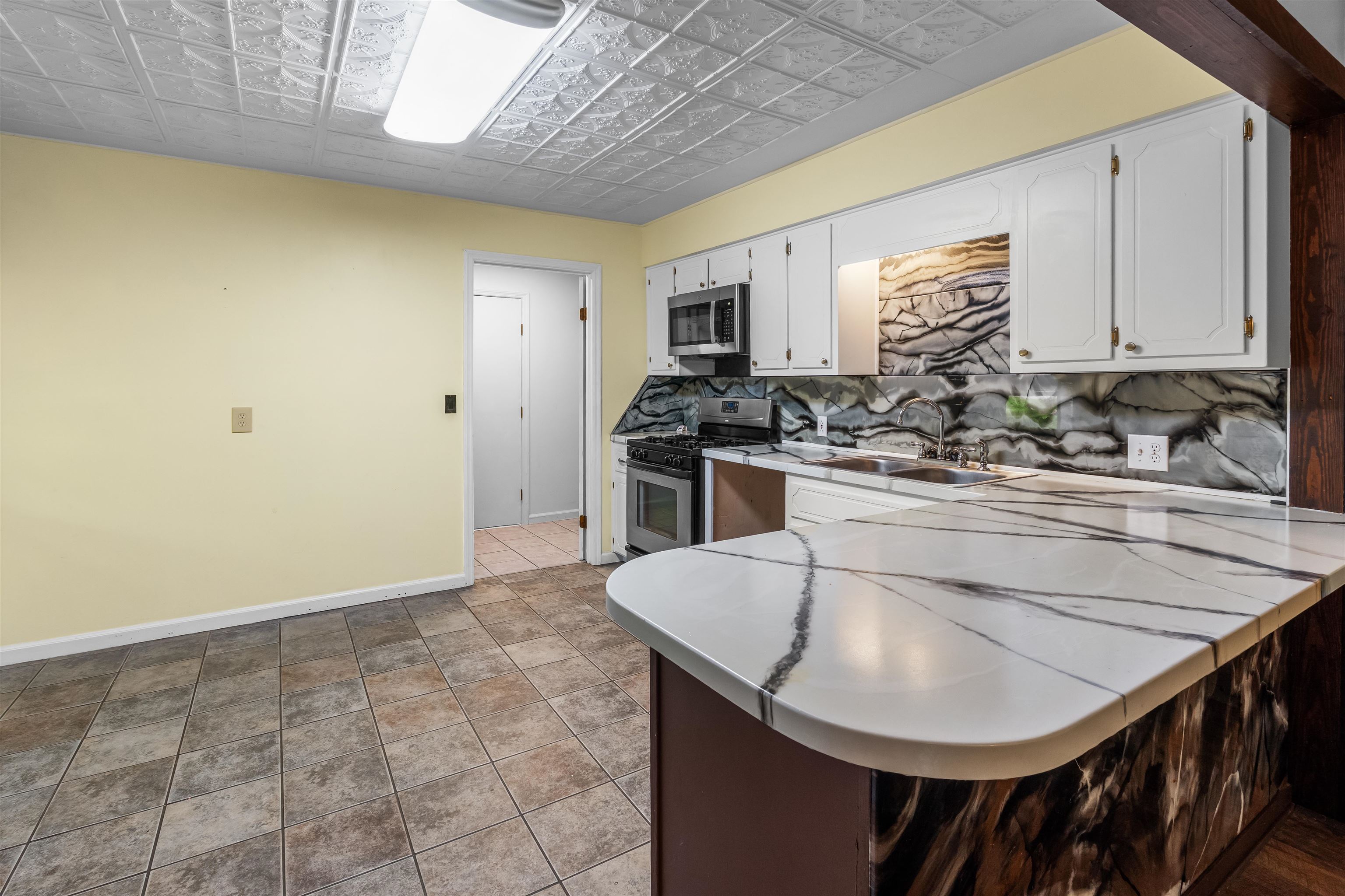 WINDSONG ACRES - Residential