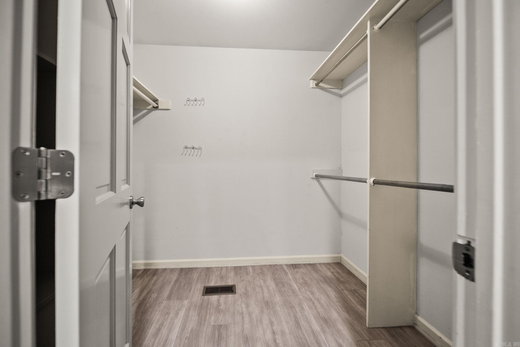 PLEASANT VALLEY - Residential