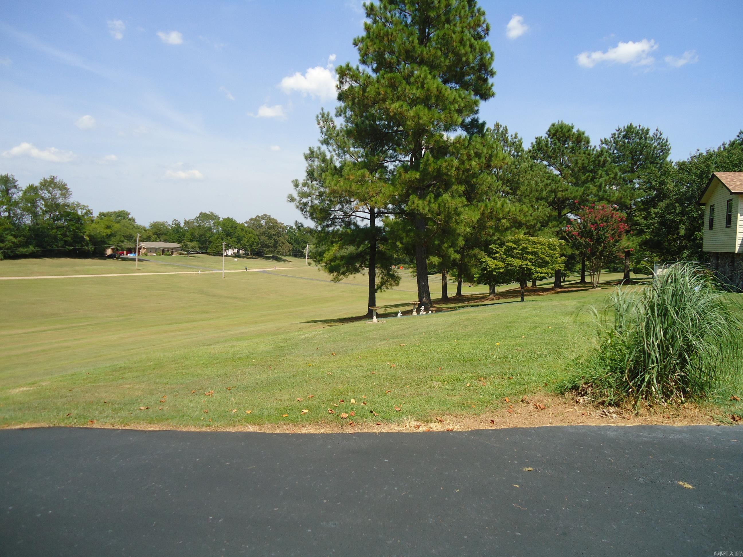 NORTH MOORE ESTATES - Residential