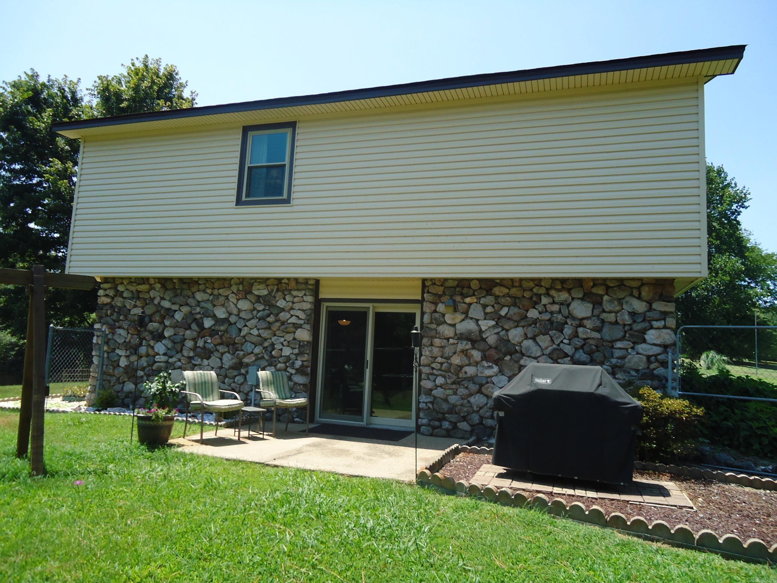 NORTH MOORE ESTATES - Residential