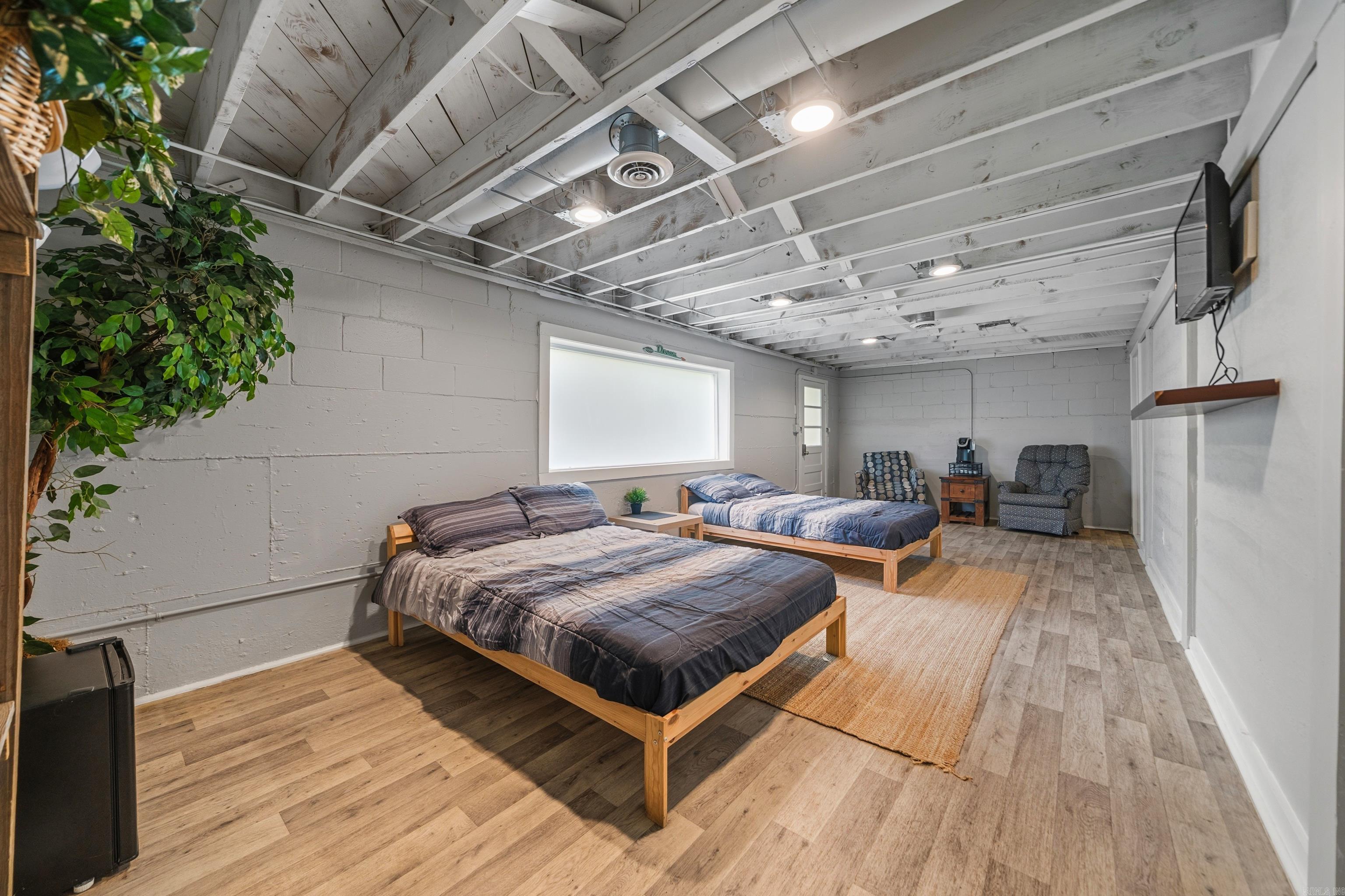 BROWNS - Residential