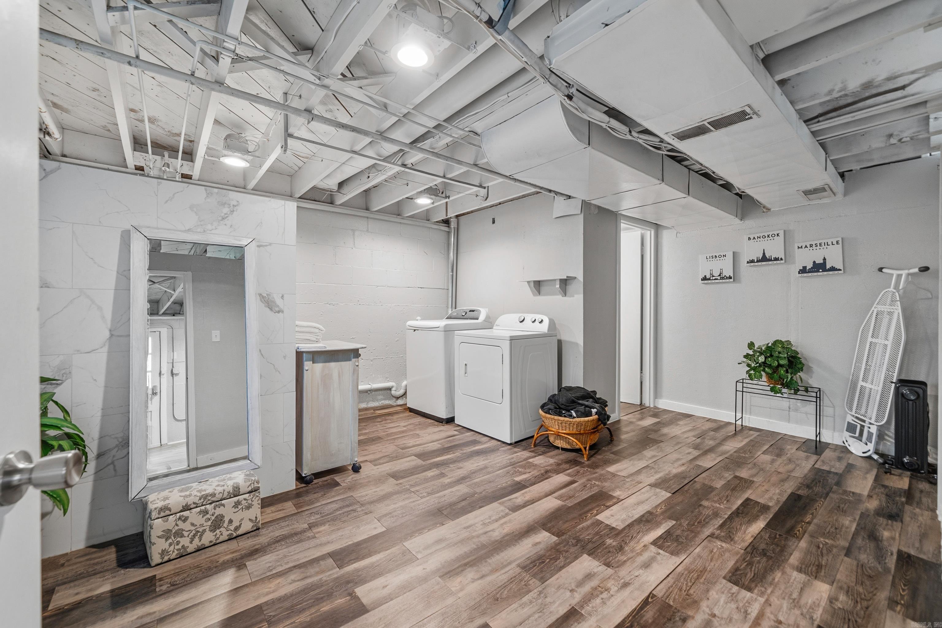 BROWNS - Residential