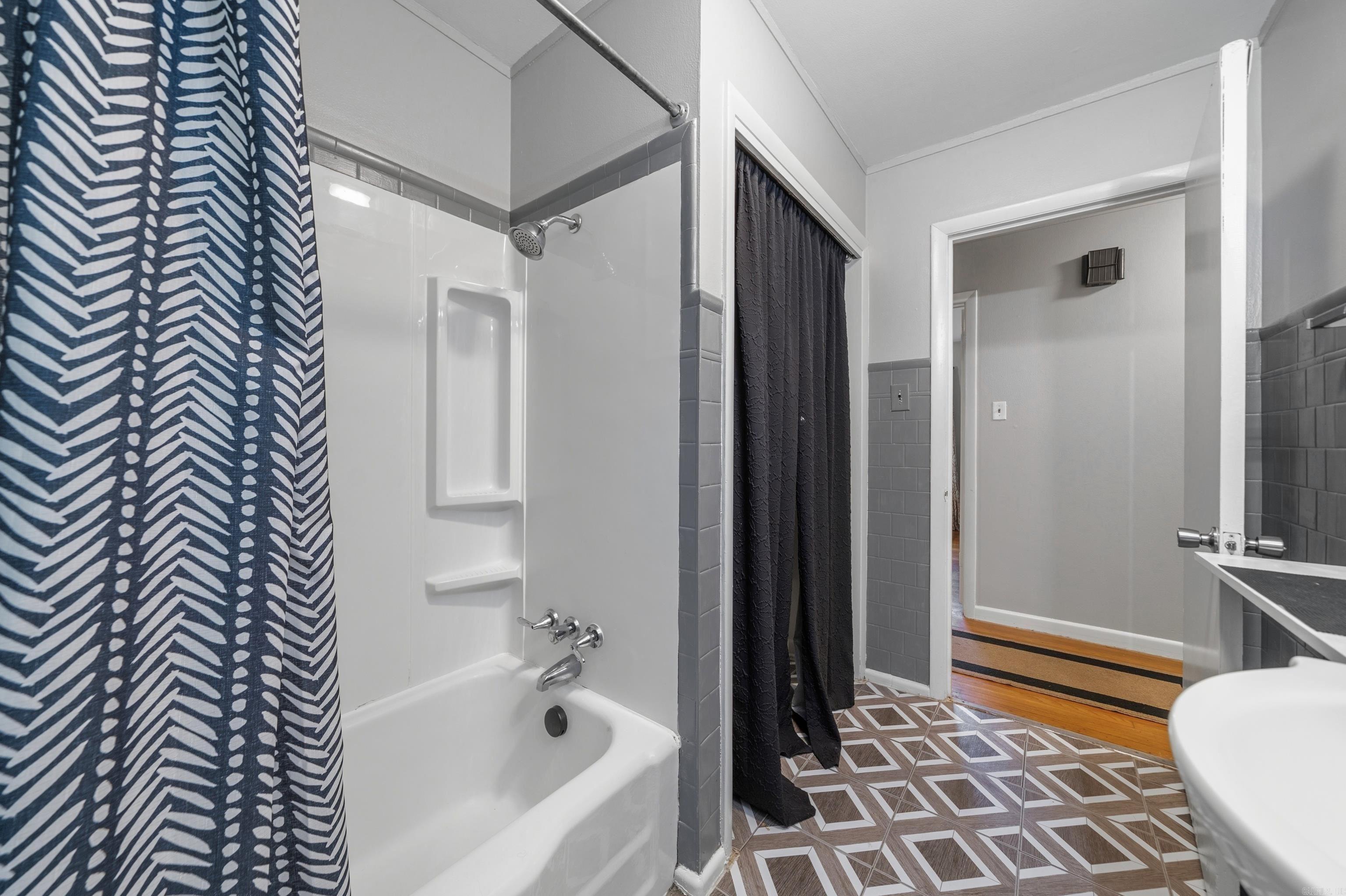 BROWNS - Residential
