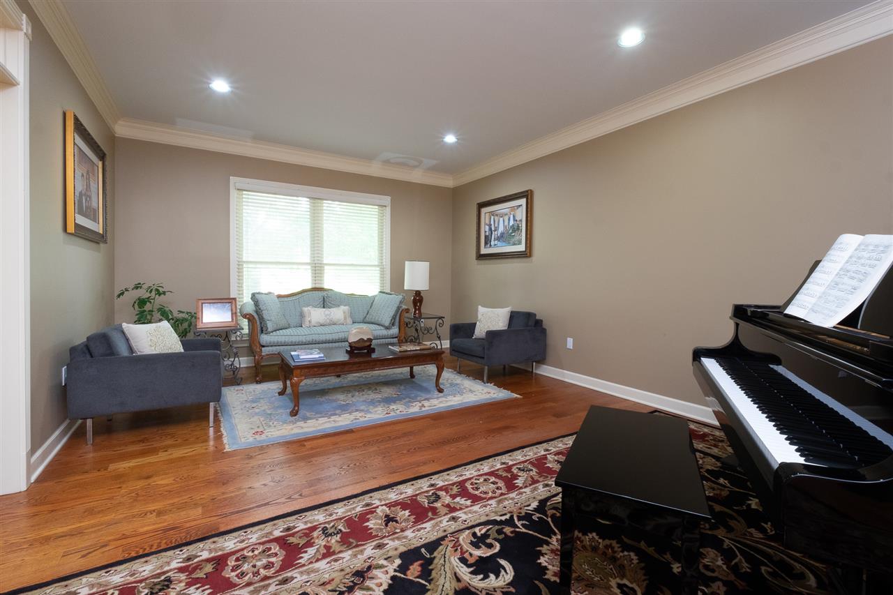CHENAL VALLEY LAMARCHE PLACE NBH - Residential