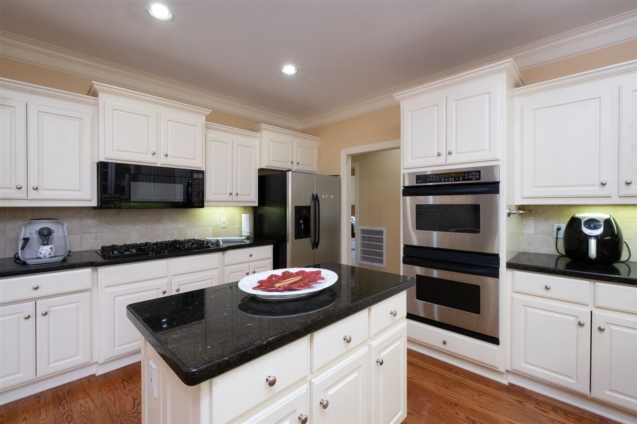 CHENAL VALLEY LAMARCHE PLACE NBH - Residential