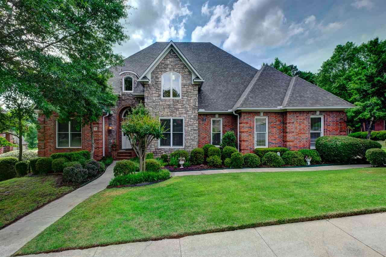 Fantastic, fresh, meticulous family home in the heart of LaMarche w/ GREAT updates. Chef's kitchen w/ granite, undercabinet lighting, 5 burner gas stove! Most ste w/ huge sitting area. 2 FP! Abundant light & closet space! Ideal inlaw/teen/nanny quarters. Rooms for bonus, office, music, exercise, hearth. Stunning greenbelt backdrop! Expansive private upper deck and lower terrace! Younger roof, gutters, paint, deck stain, hot water heaters, carpet, french drains, AC & coil. 3 car side load garage w/ storage.