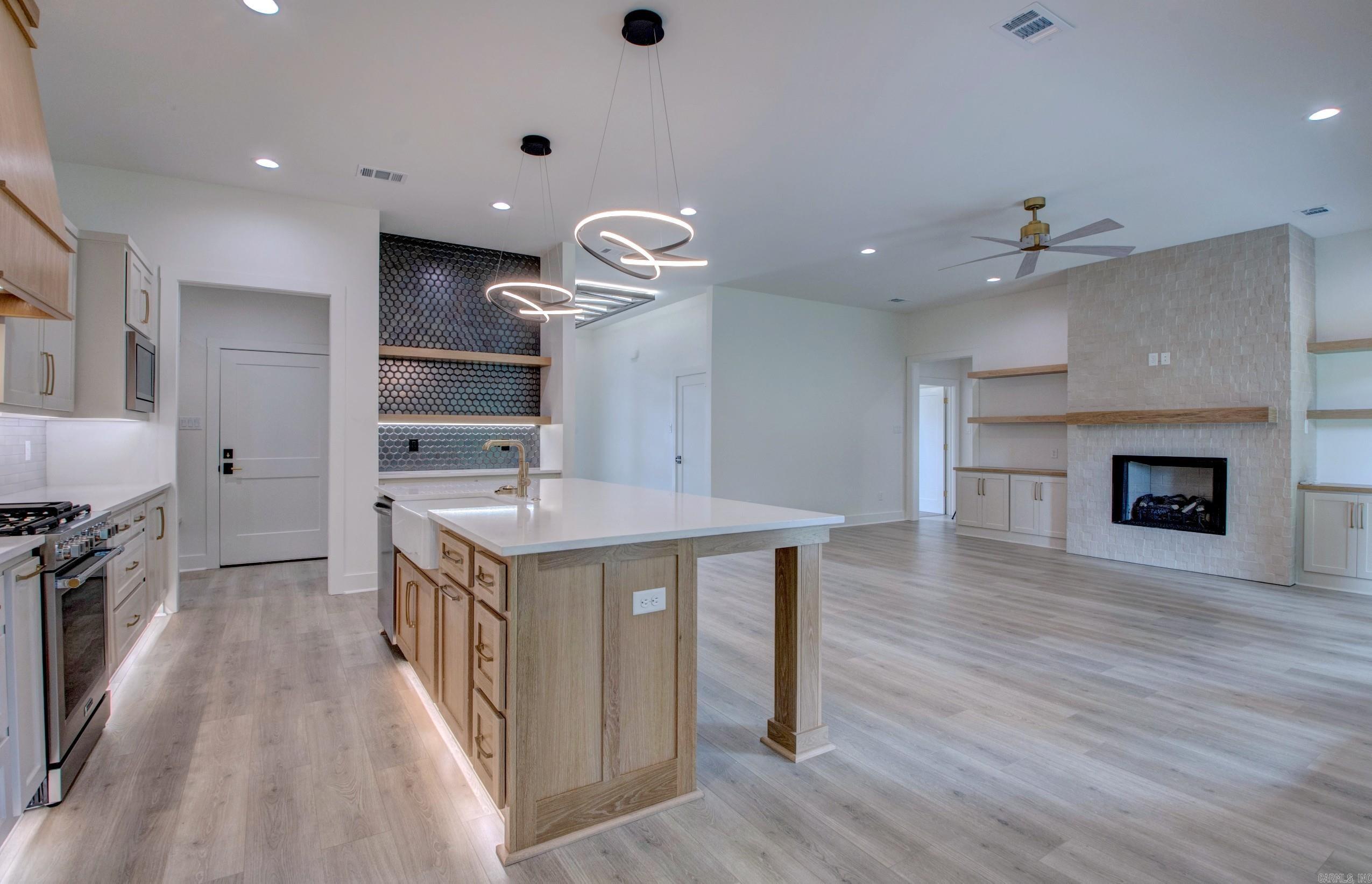WINDRIDGE ESTATES PHASE 1 - Residential