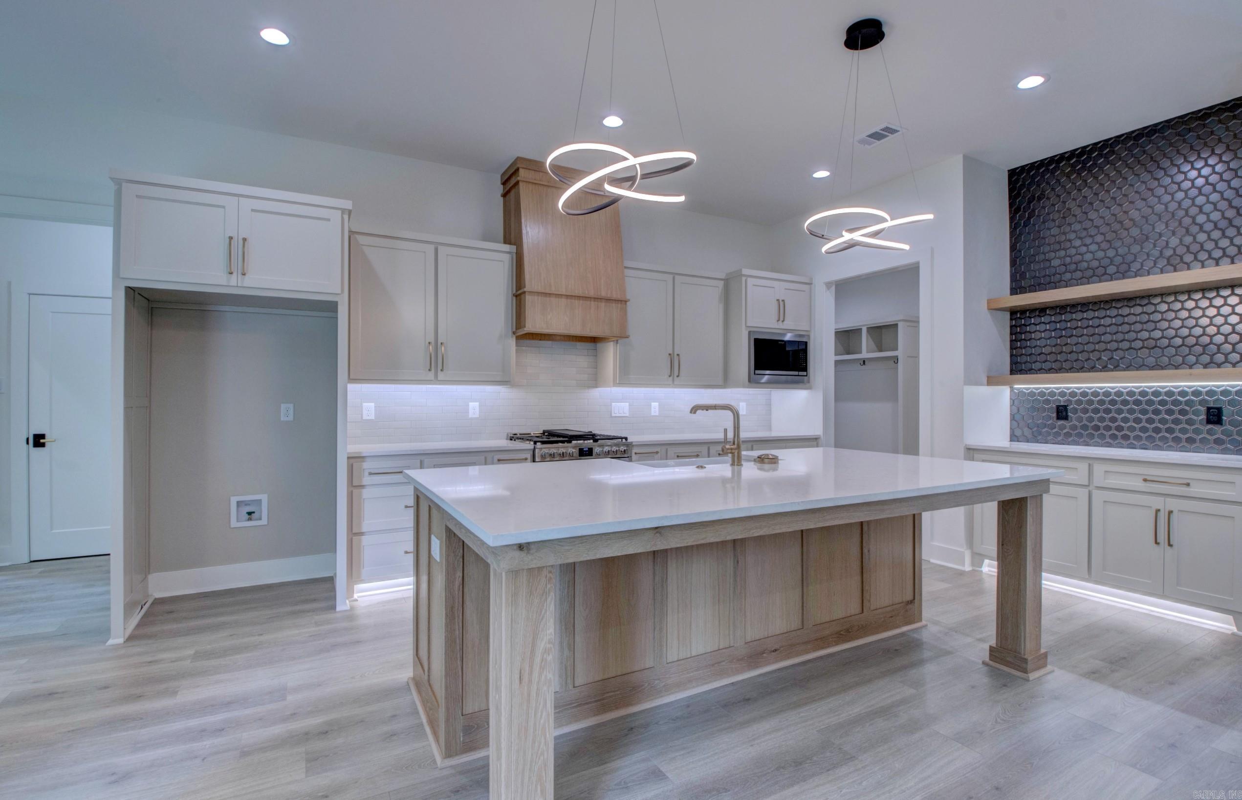 WINDRIDGE ESTATES PHASE 1 - Residential