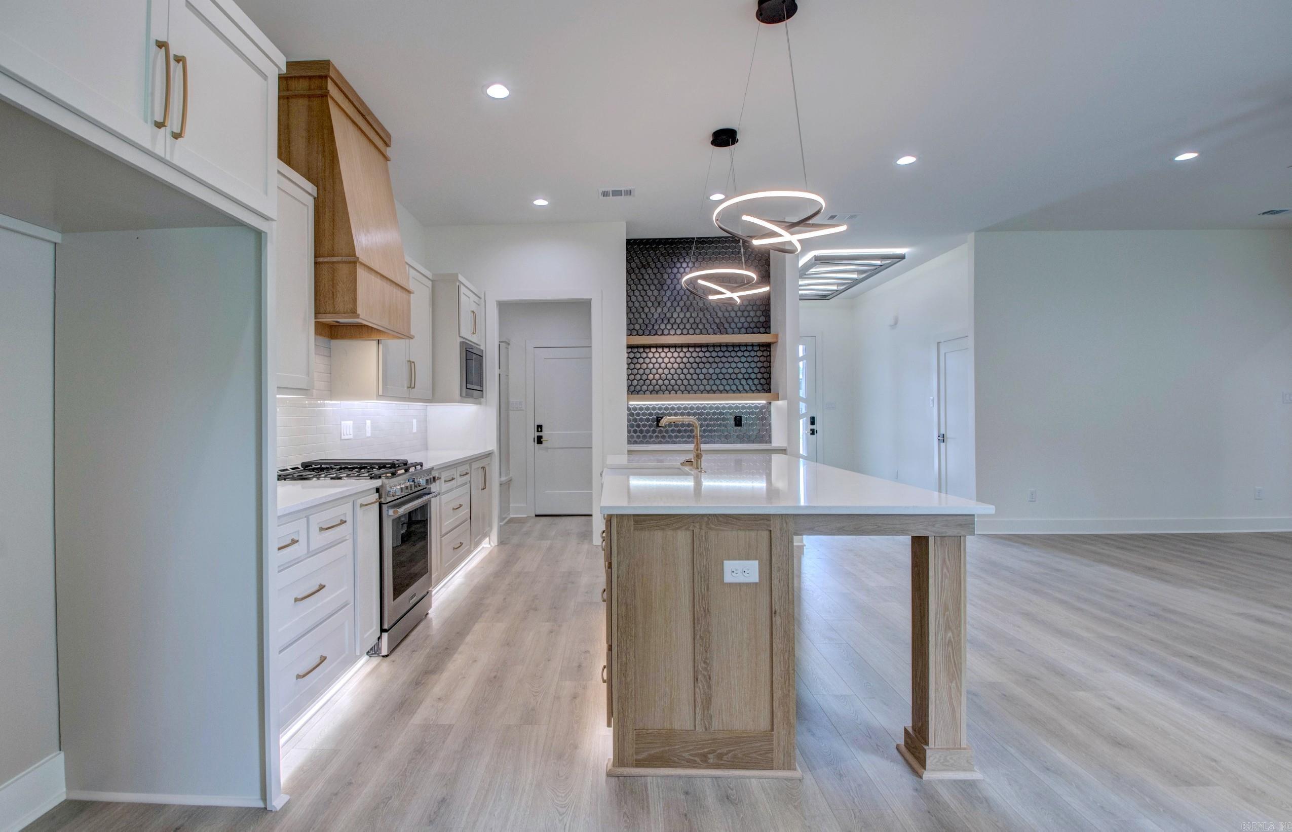 WINDRIDGE ESTATES PHASE 1 - Residential