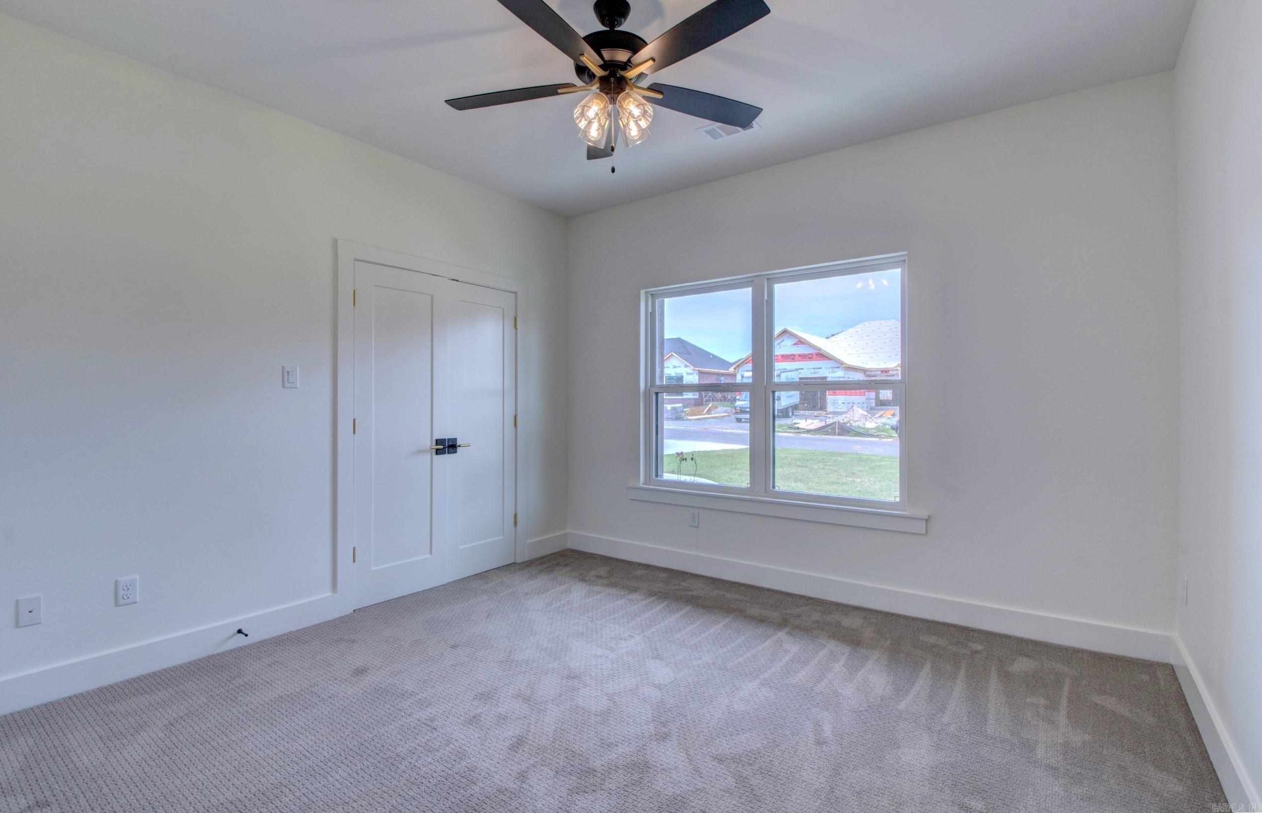 WINDRIDGE ESTATES PHASE 1 - Residential