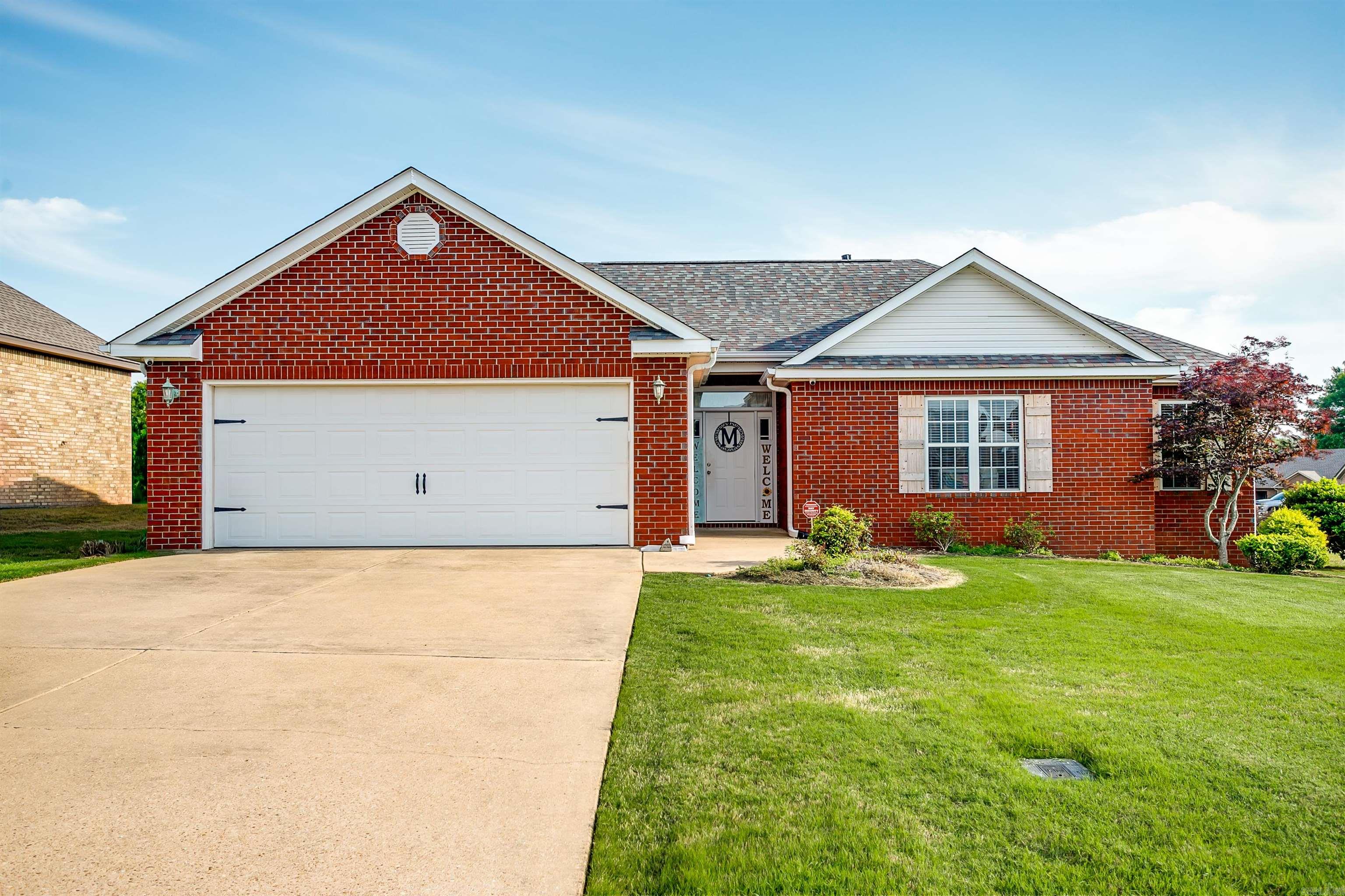 - Seller will pay $5,000 of buyer's closing costs with an acceptable offer! -   Check out 4700 Peter Trail, sitting on a great corner lot in one of Jonesboro’s established neighborhoods. This all-brick home offers solid construction and low-maintenance living, plus a roof that was replaced in 2024, one less thing to worry about.  The location is hard to beat, just minutes from NEA Baptist Memorial Hospital and within walking distance of a planned 22-acre city park. That’s a big plus for future value and everyday enjoyment.  If you’re looking for a home in a strong area with good long-term upside, this one is worth a look. Schedule your private tour today.