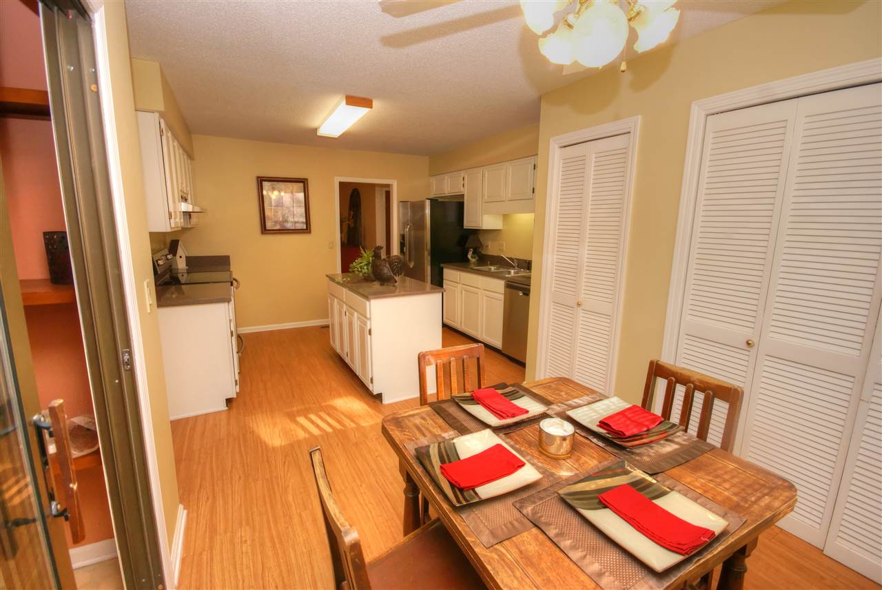 INDIAN HILLS - Residential