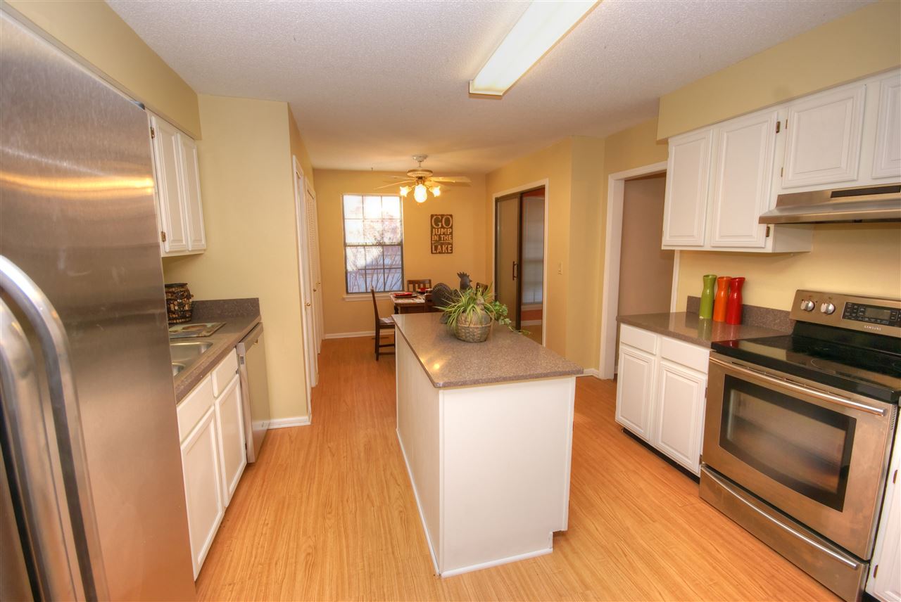 INDIAN HILLS - Residential