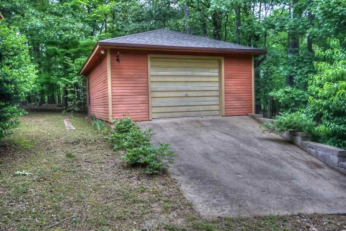 INDIAN HILLS - Residential