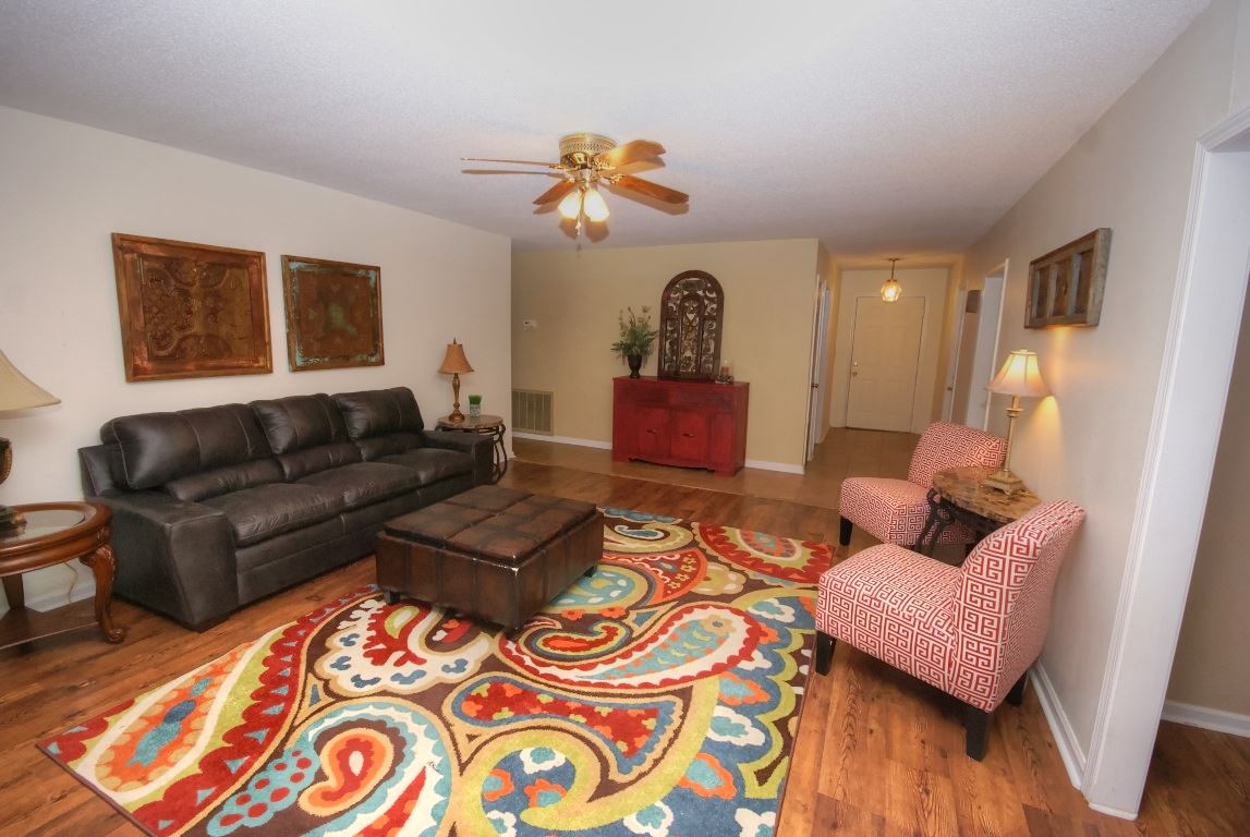 INDIAN HILLS - Residential