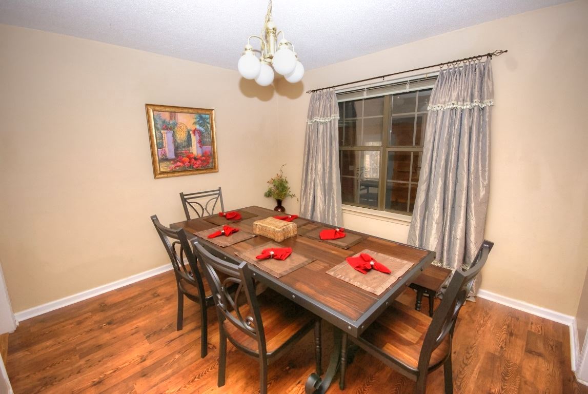 INDIAN HILLS - Residential