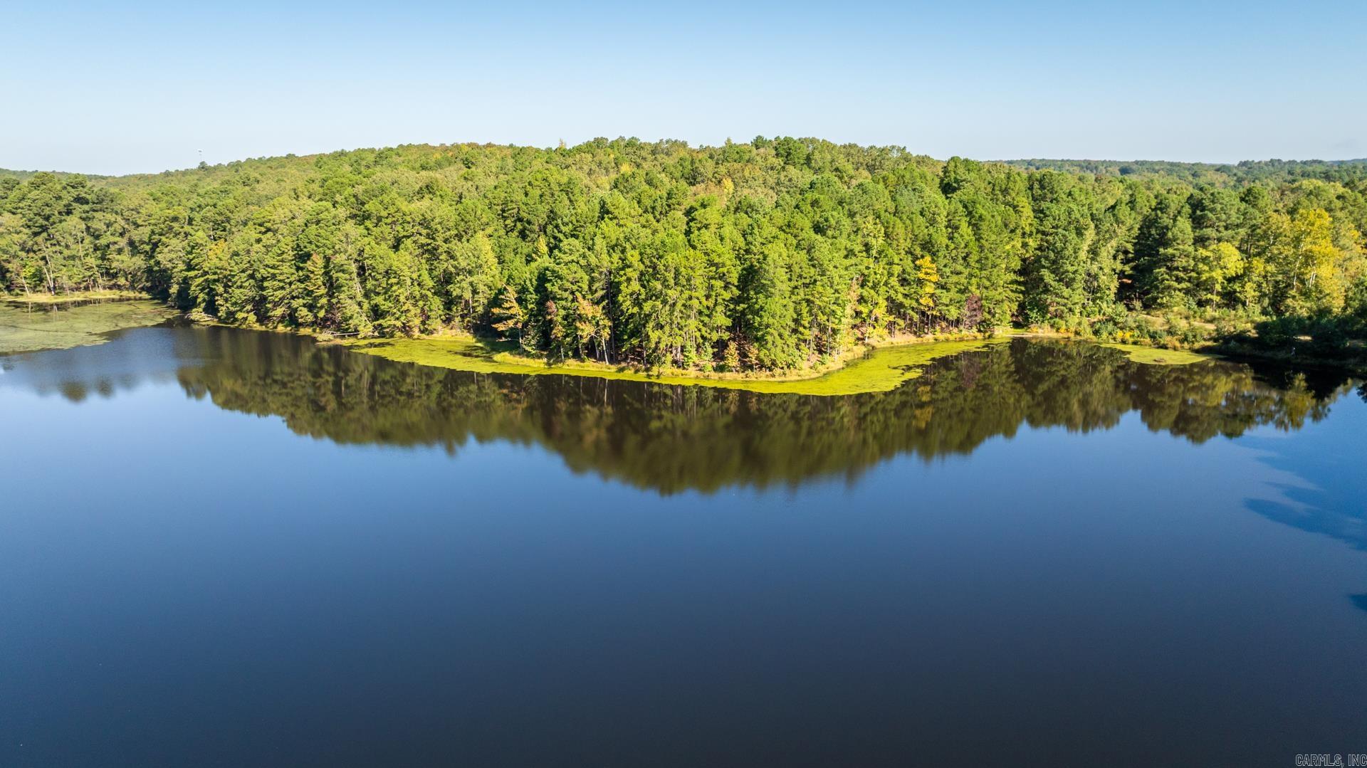 Sienna Lake - Land