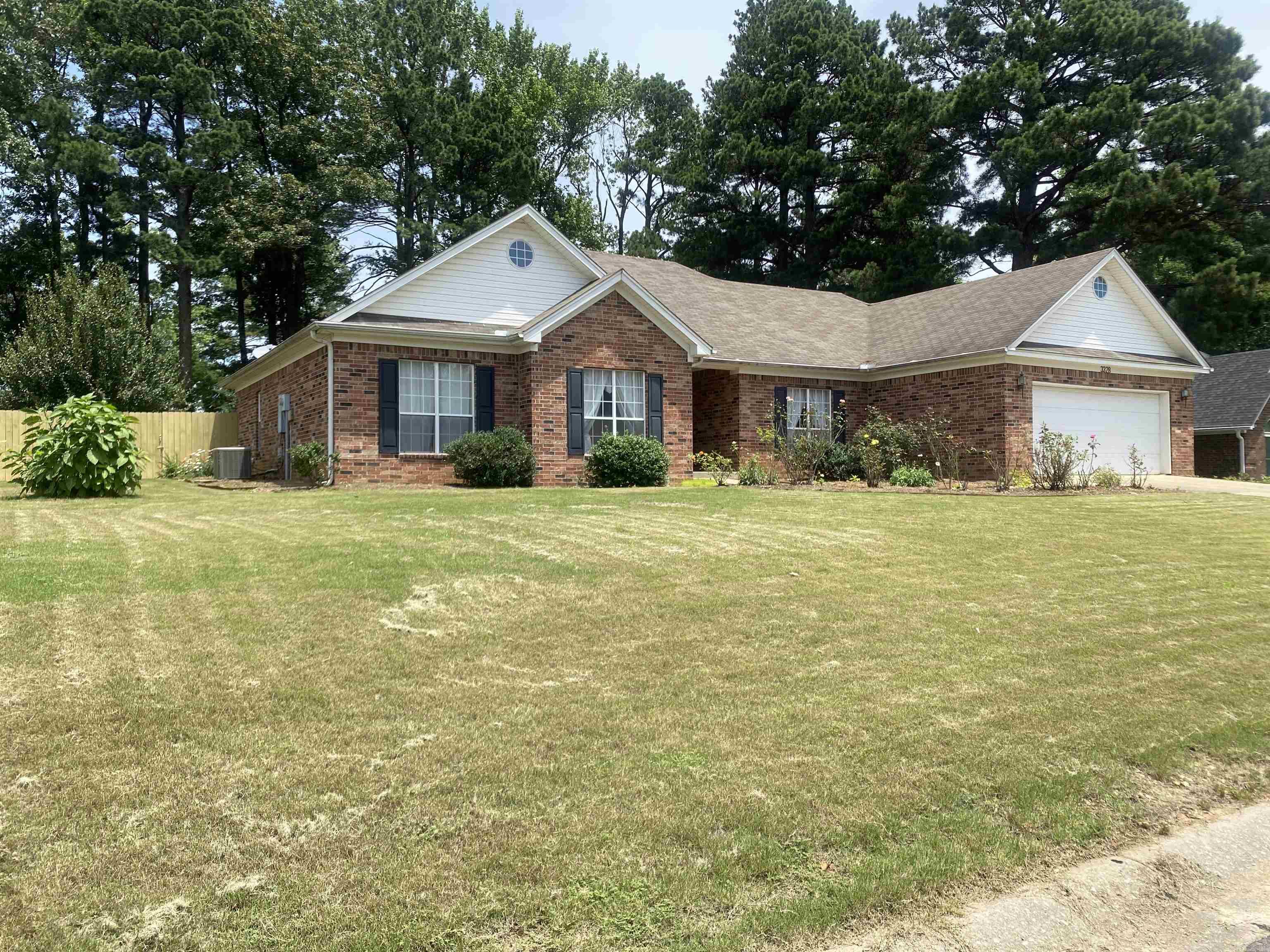 LEXINGTON PARK - Residential